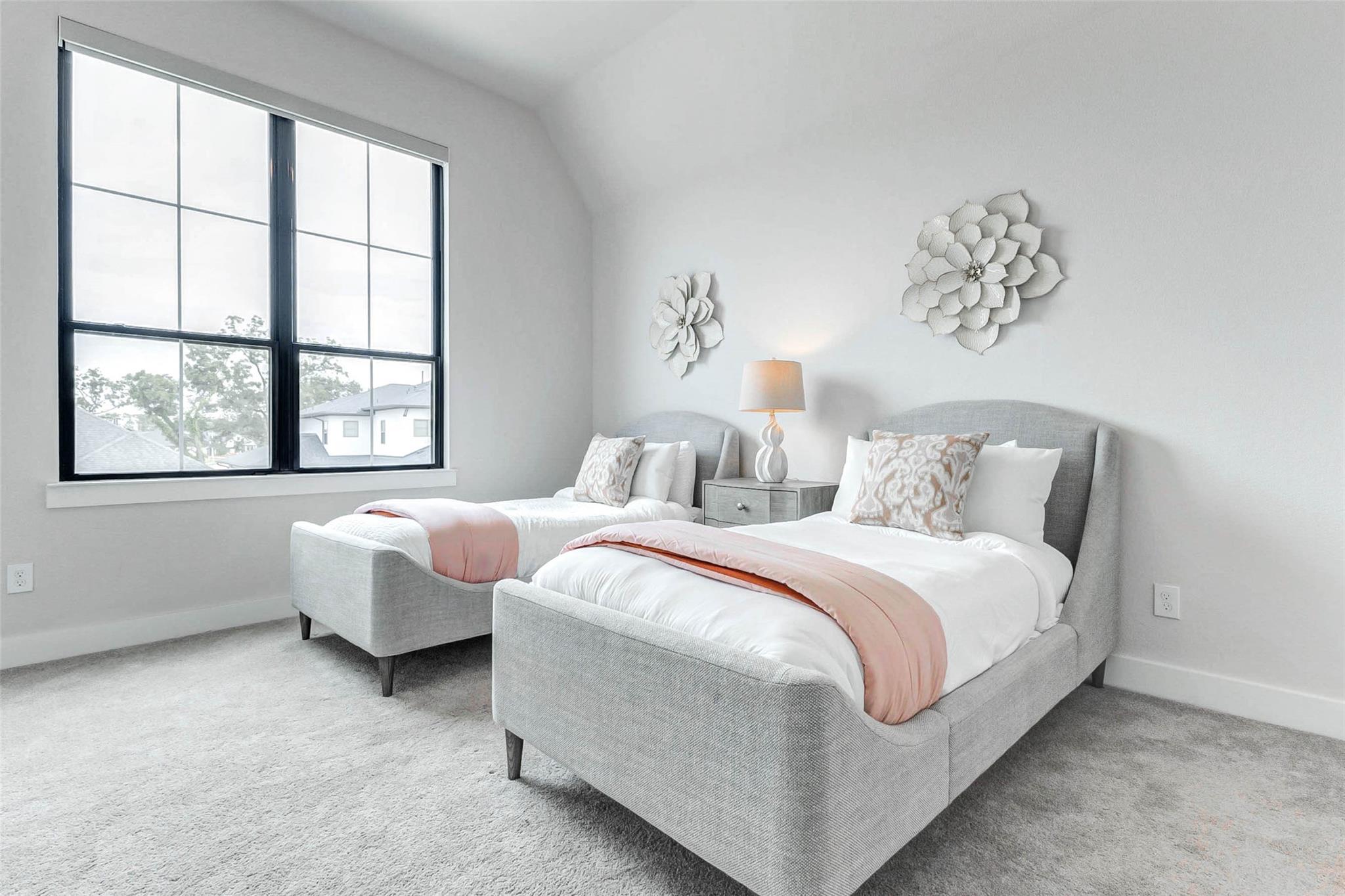 10127 Regatta Shore Drive
