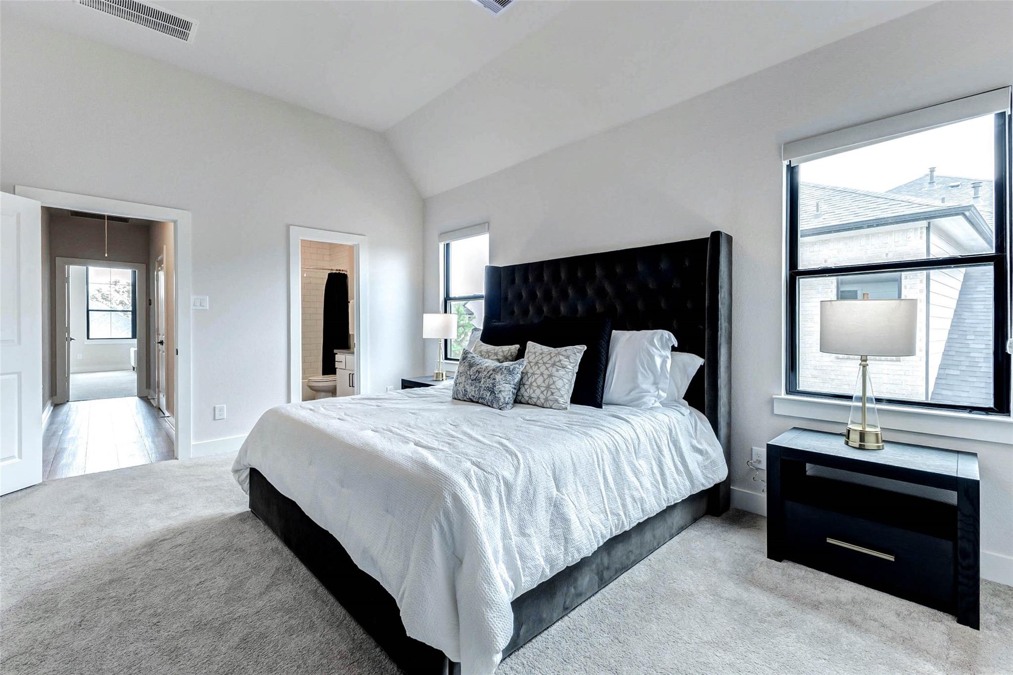10127 Regatta Shore Drive