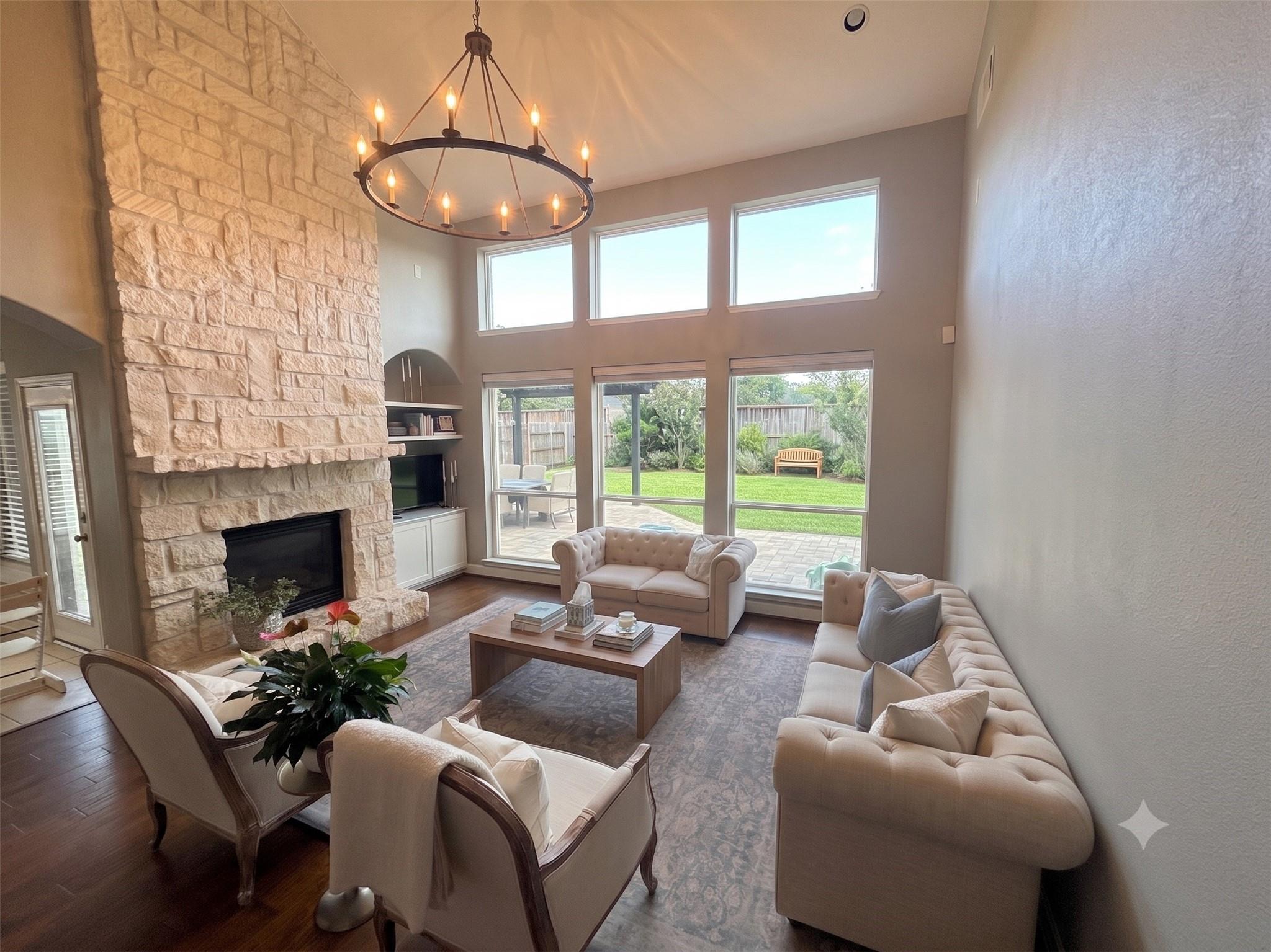 8911 Helena Bend