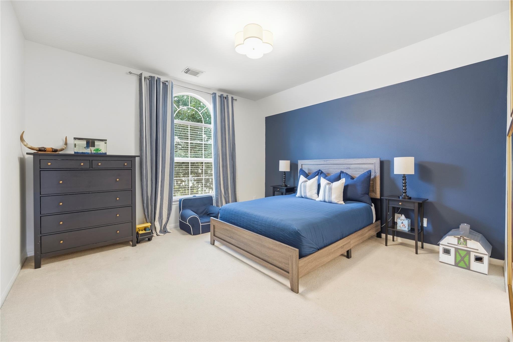 8911 Helena Bend