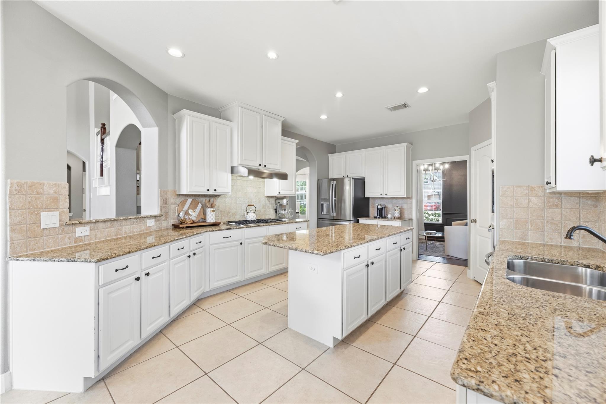 8911 Helena Bend