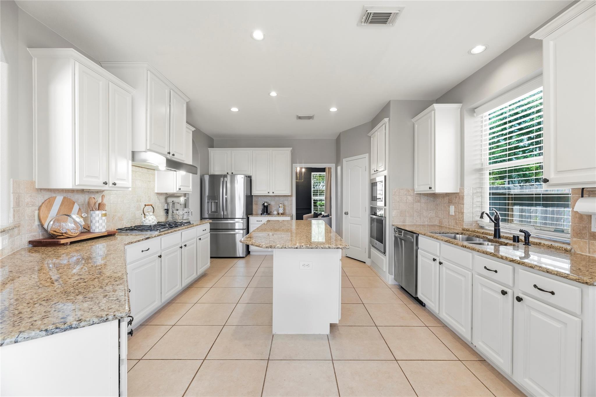 8911 Helena Bend