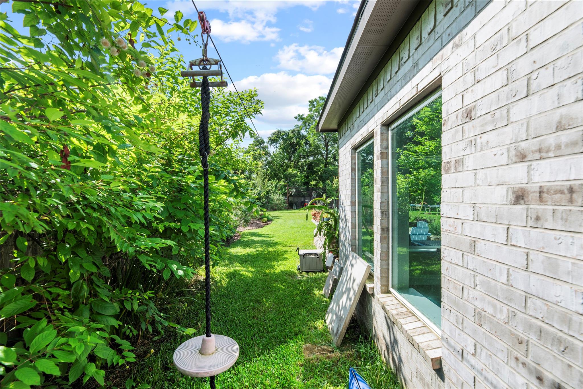 10810 Campbell Point
