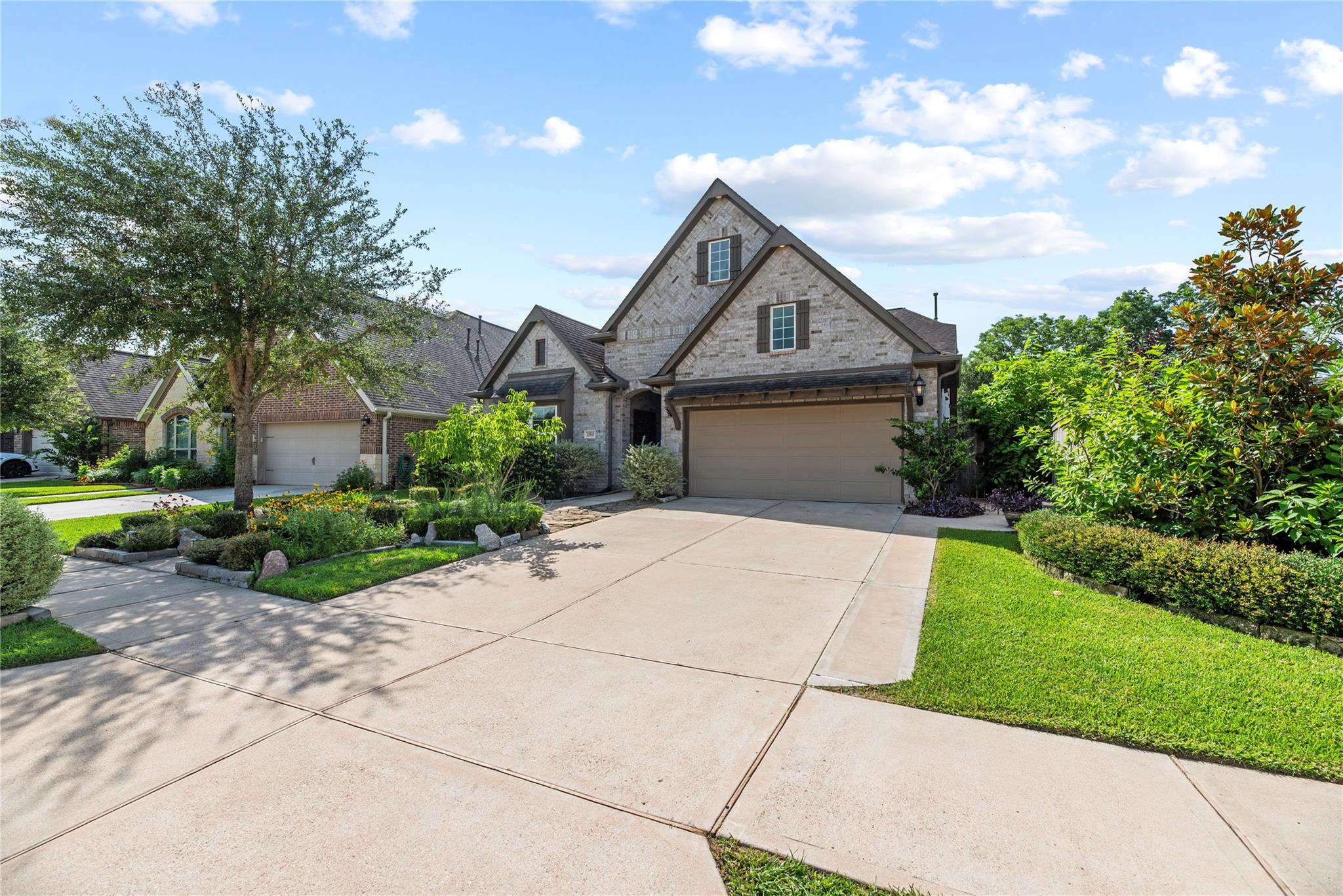 10810 Campbell Point