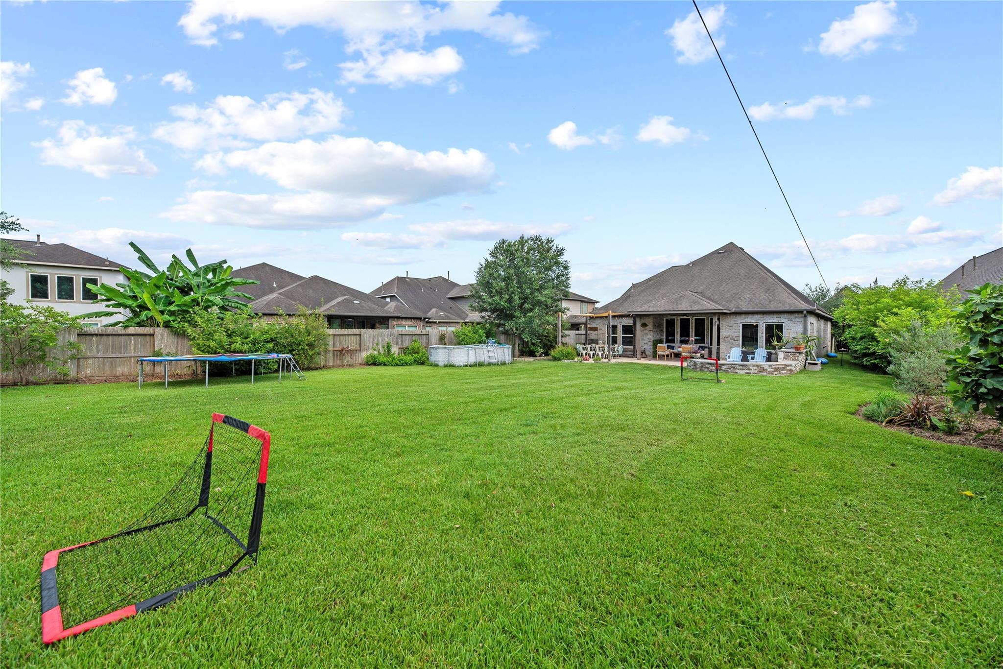 10810 Campbell Point