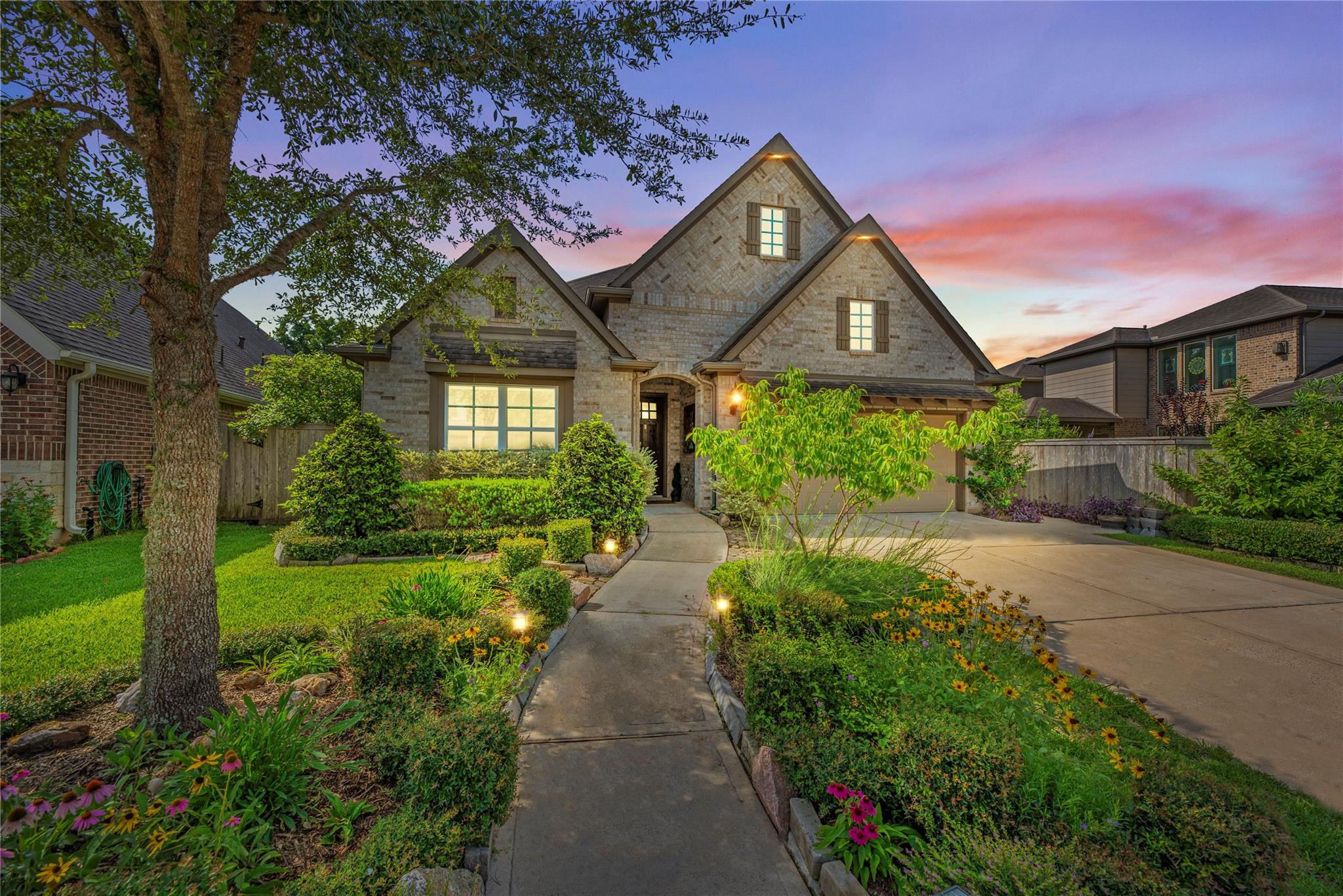 10810 Campbell Point
