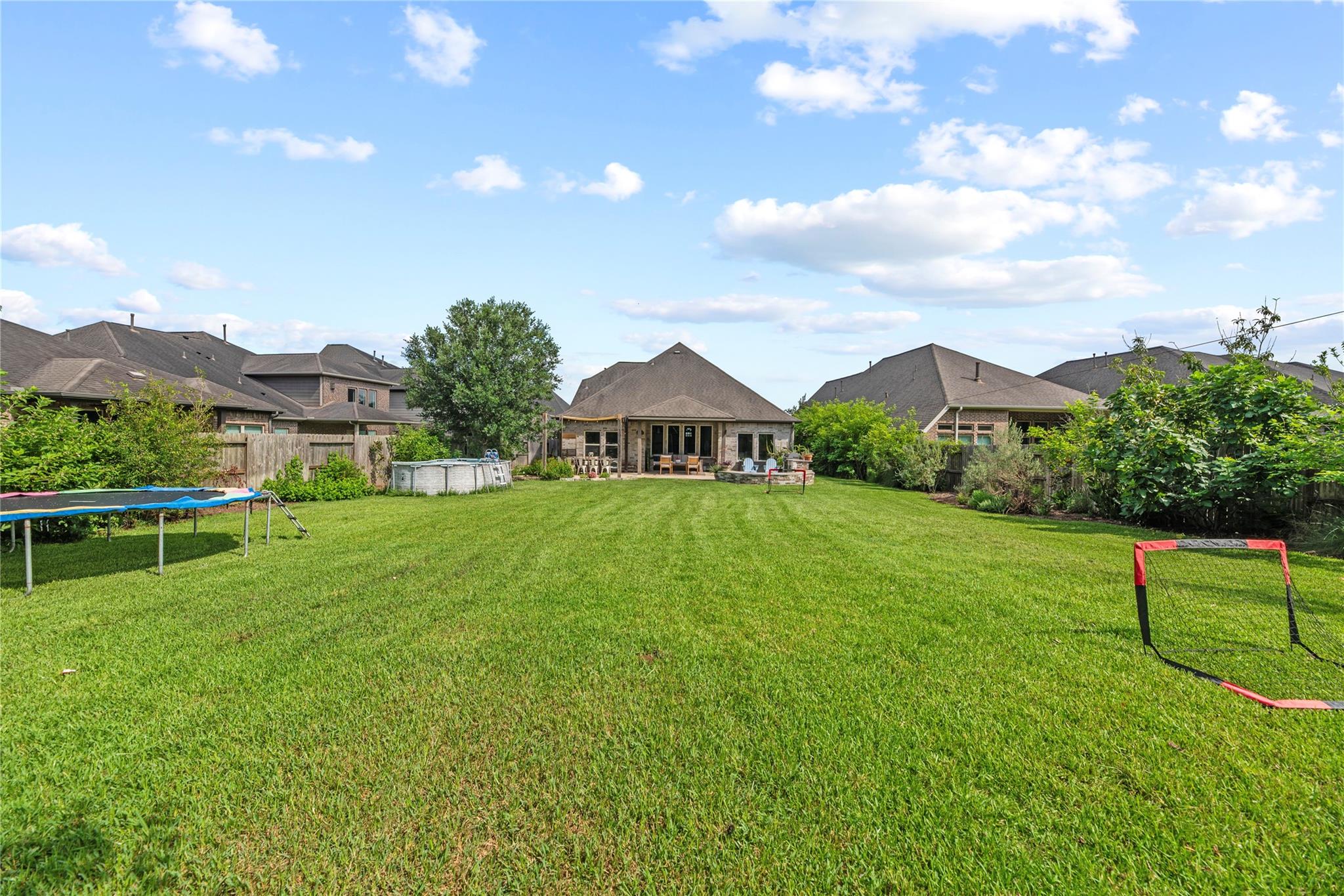 10810 Campbell Point