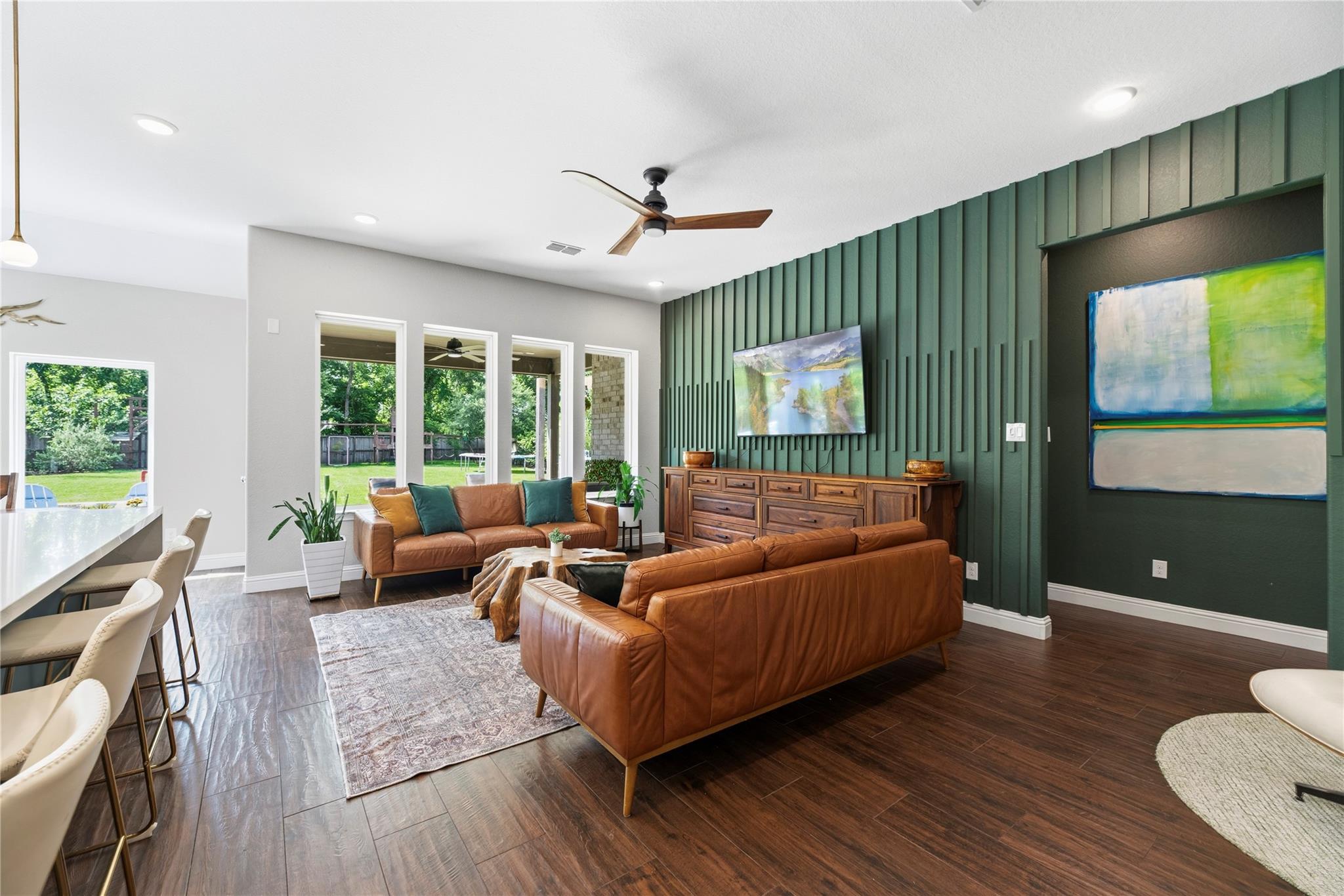 10810 Campbell Point