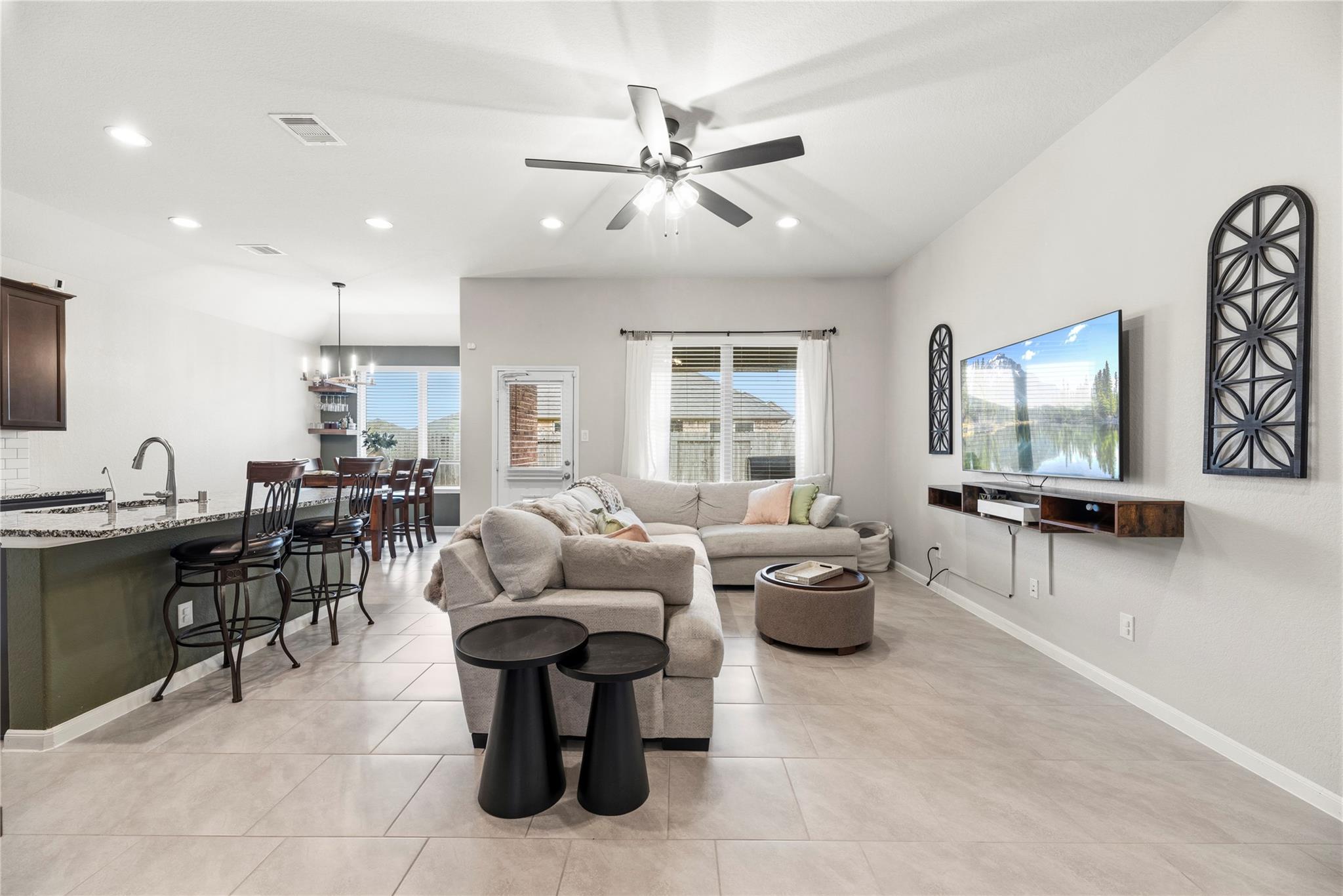 8618 Green Paseo Place