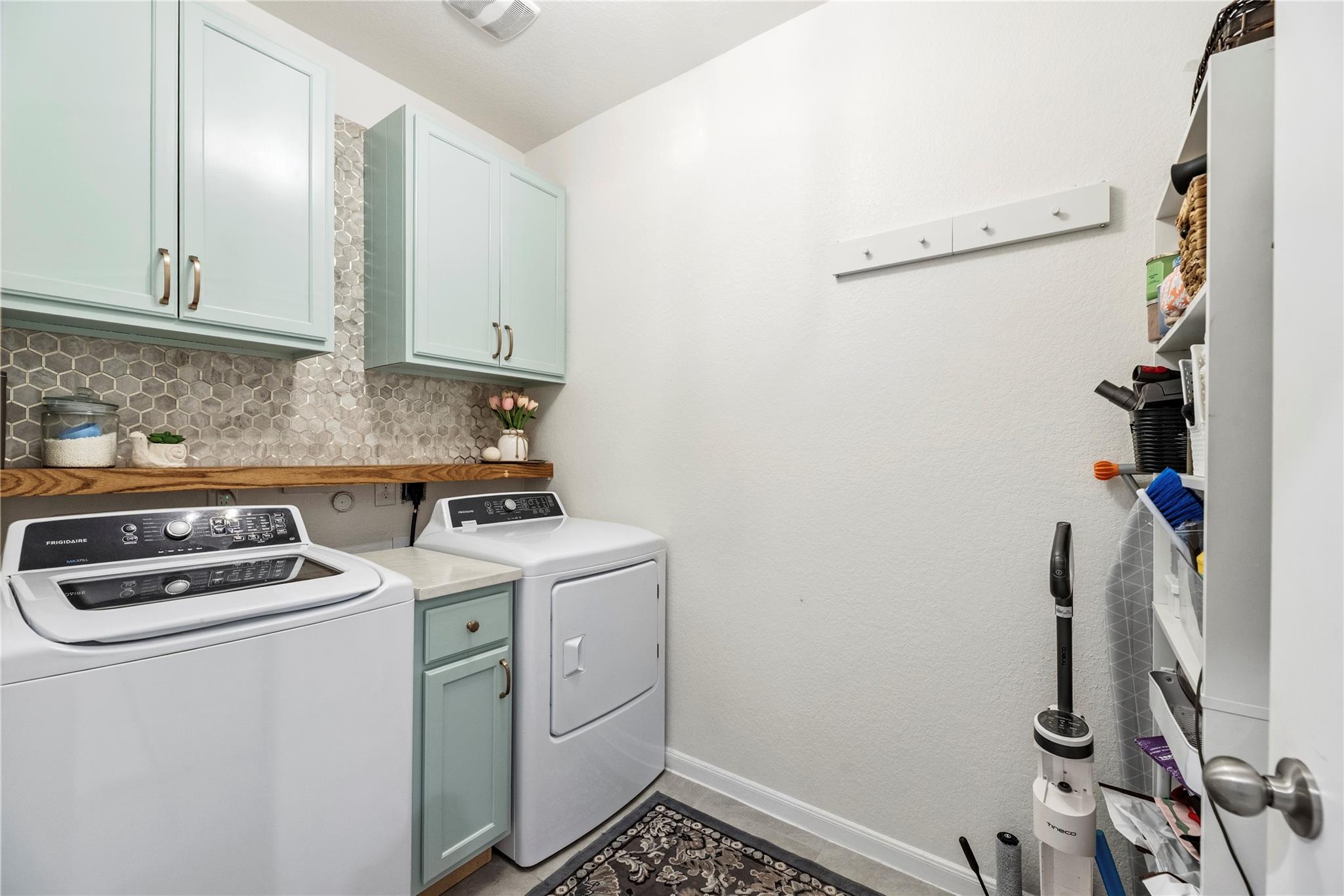 8618 Green Paseo Place