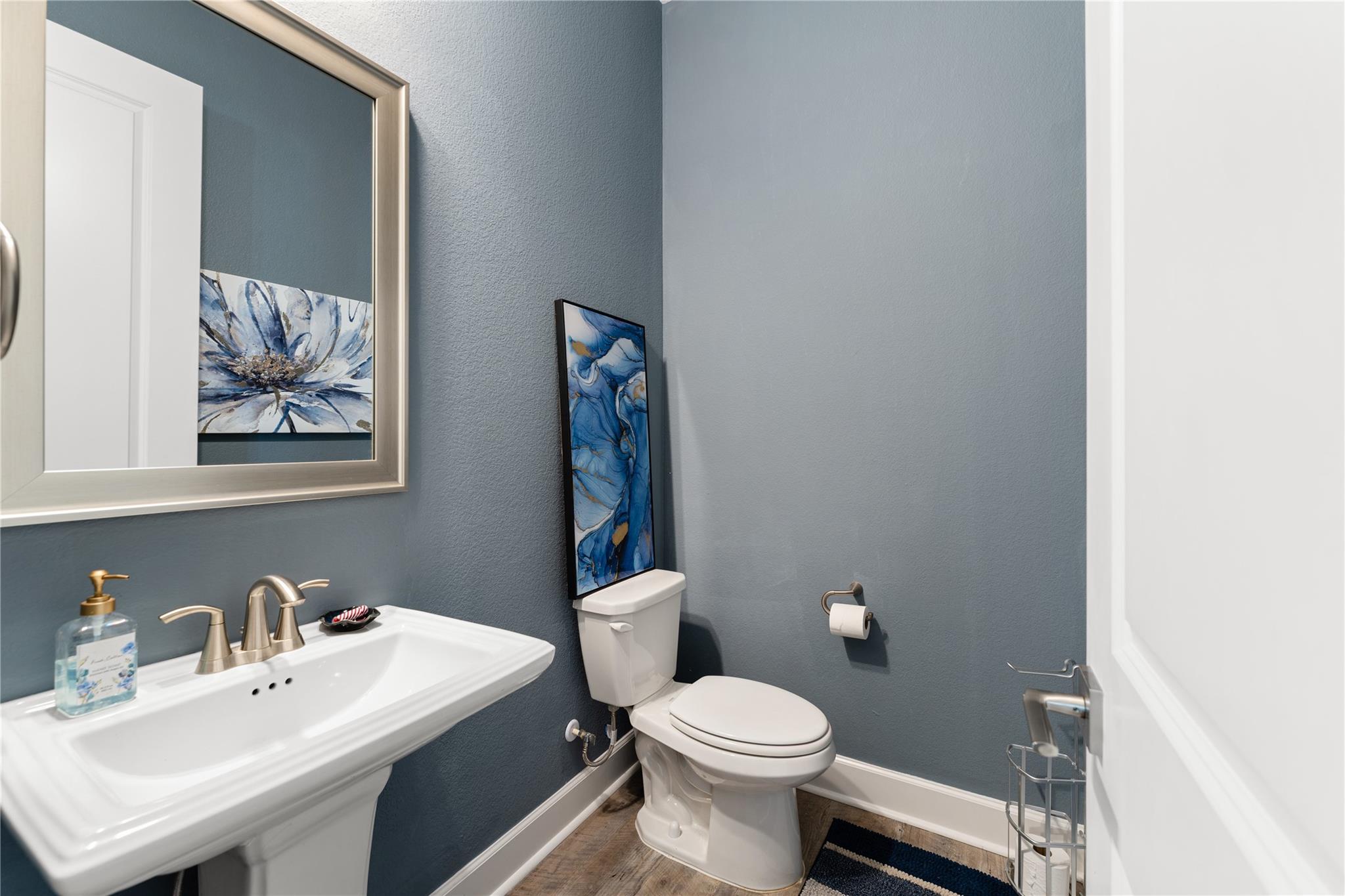 10027 Golden Woods Drive