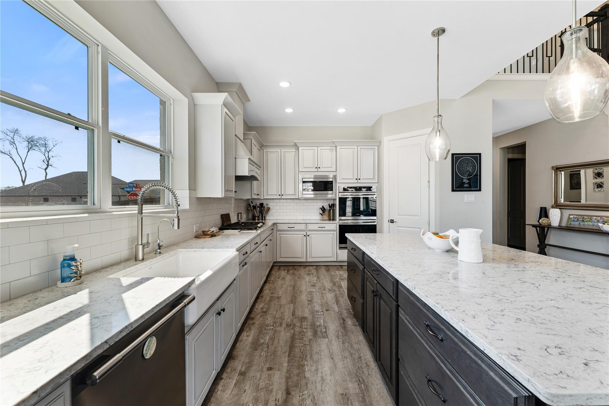 10027 Golden Woods Drive