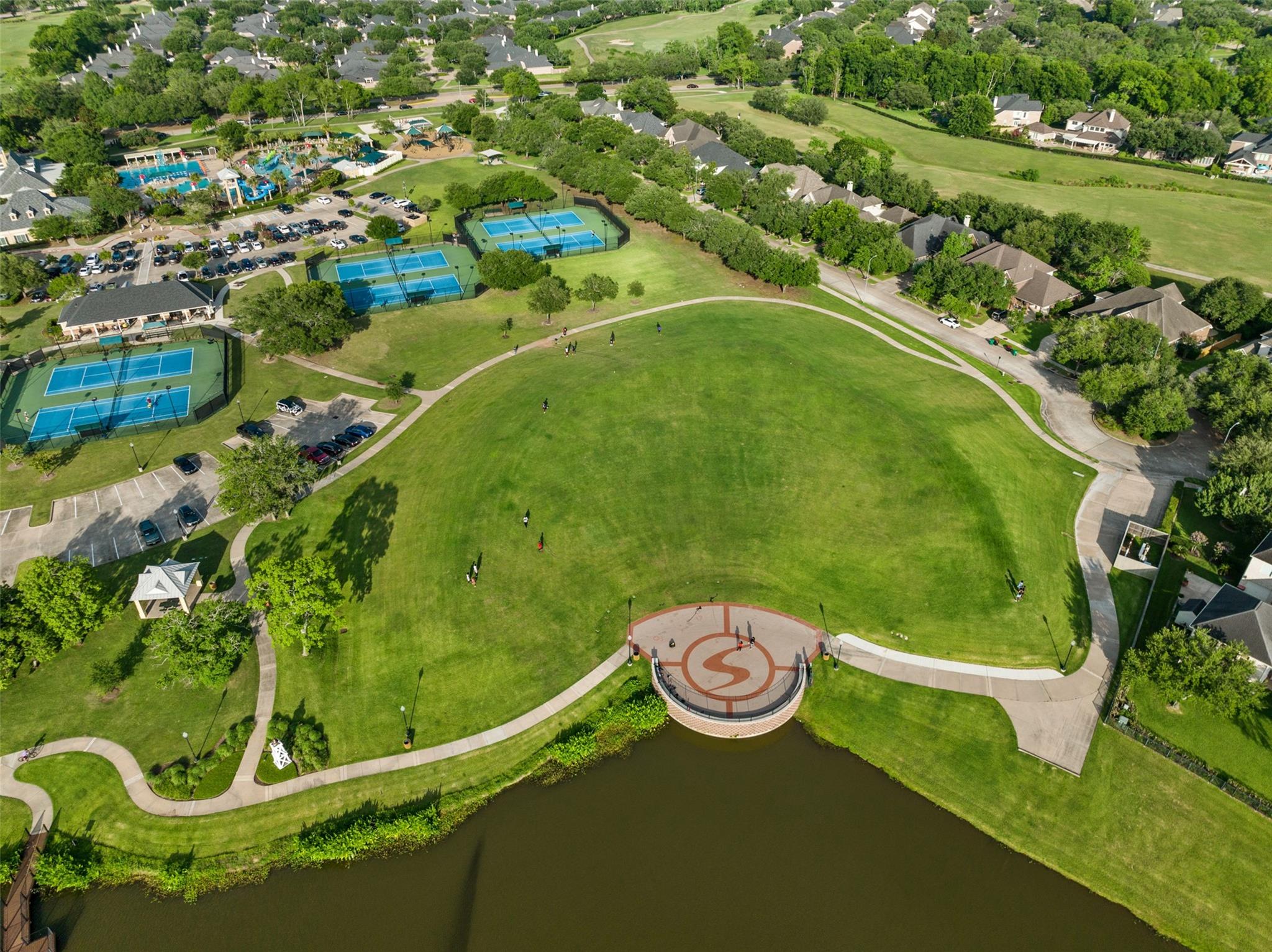 10027 Golden Woods Drive