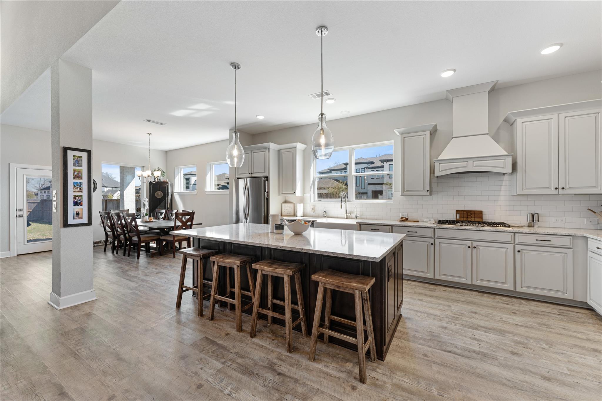 10027 Golden Woods Drive