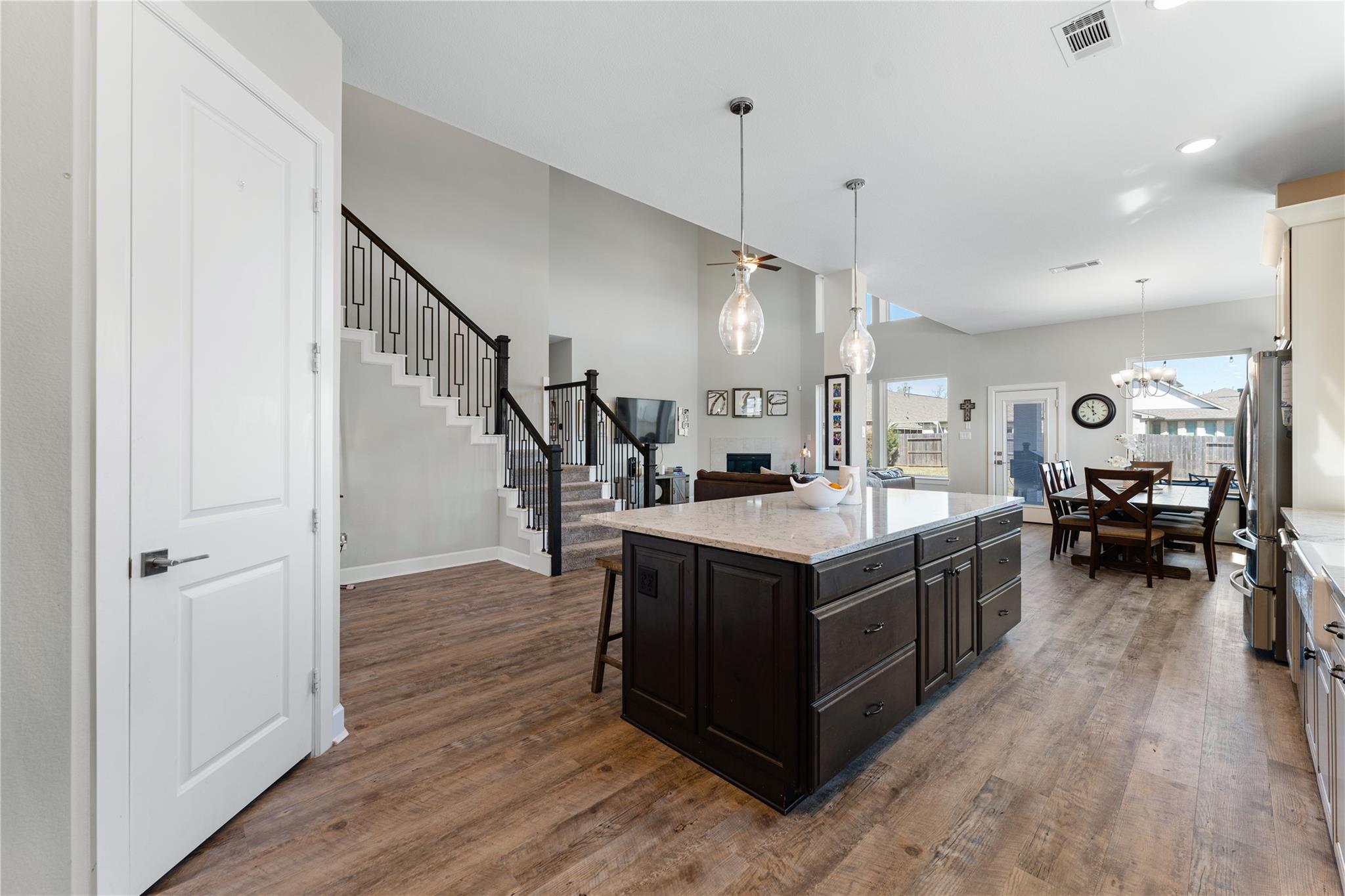 10027 Golden Woods Drive