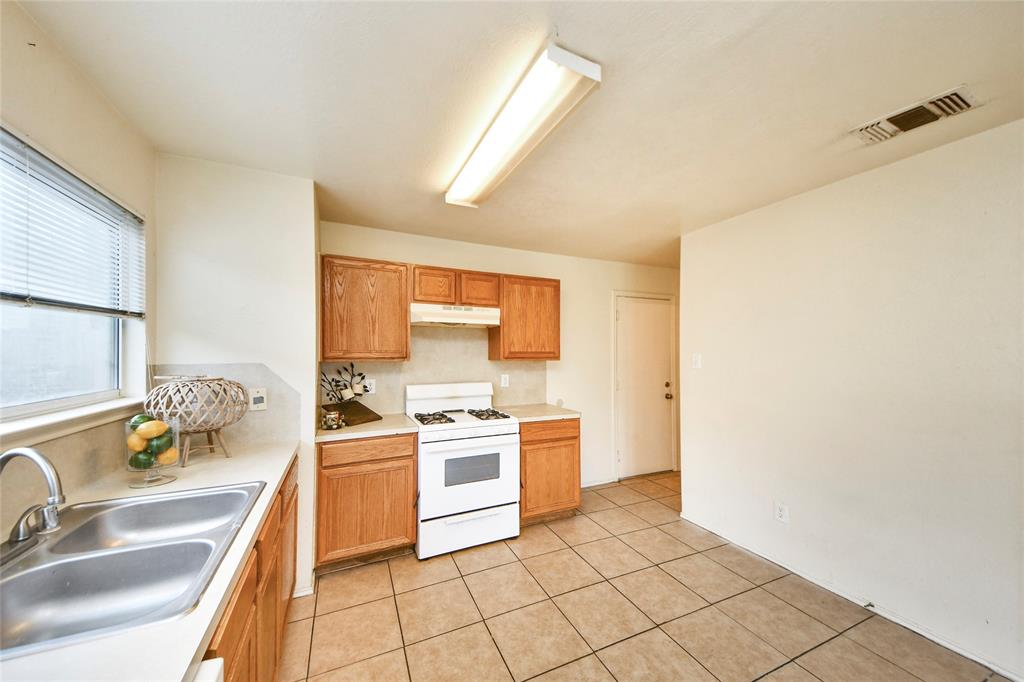 22815 Sherioaks Lane