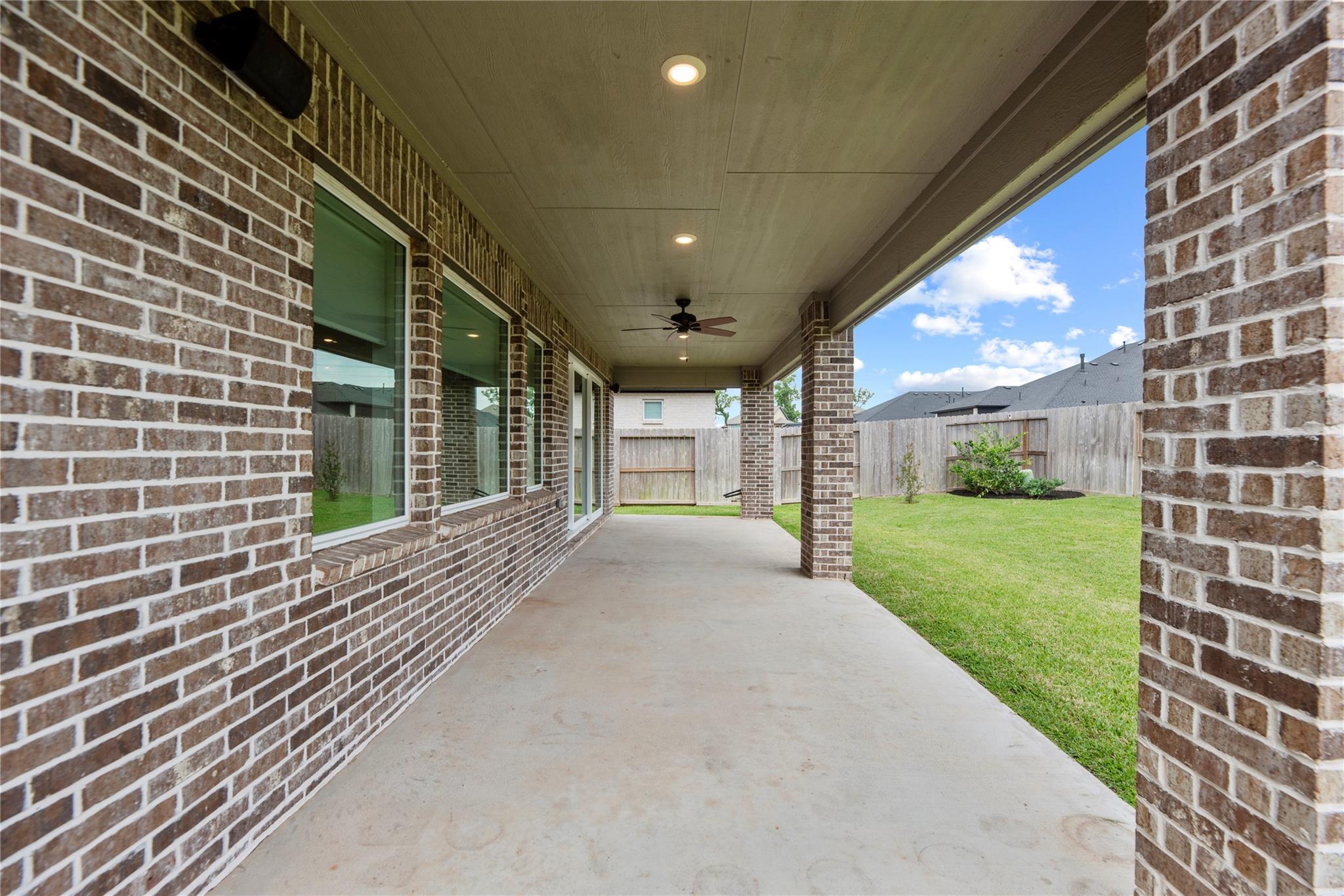 9615 Hunters Run Drive