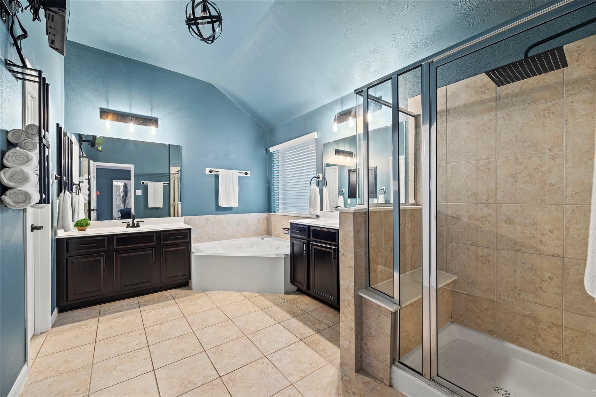 3106 London Lane