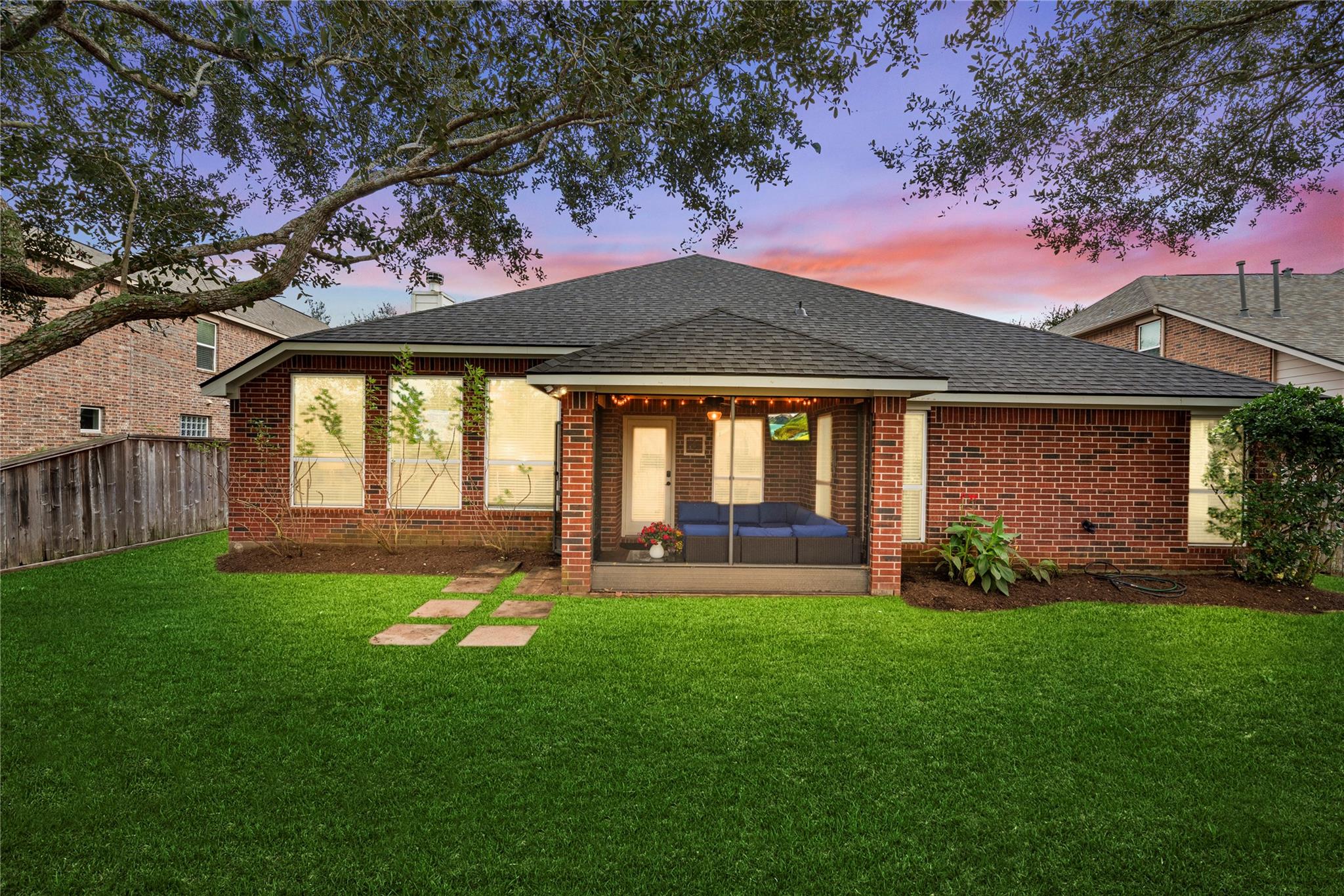 3106 London Lane