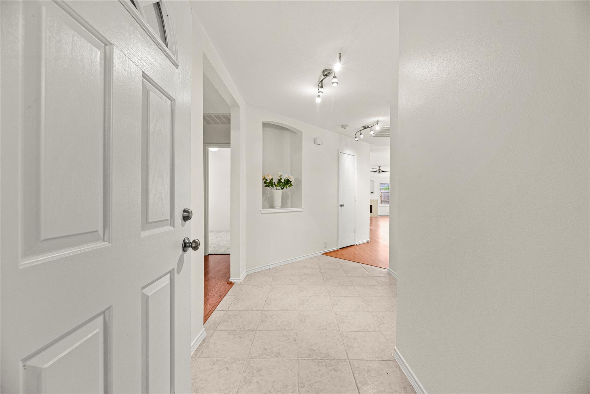 10339 Caribou Cove