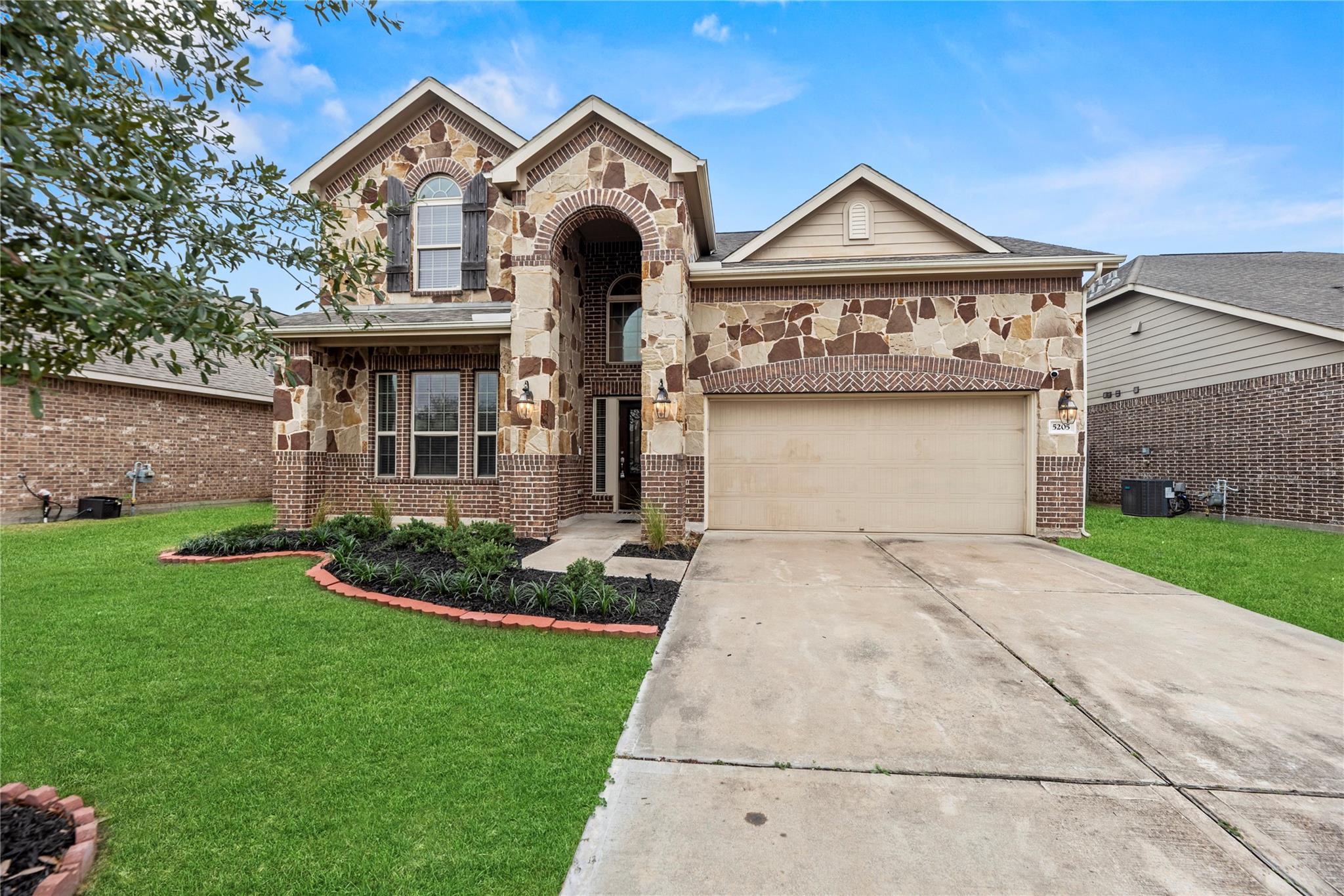 5205 Rainy Garden Court