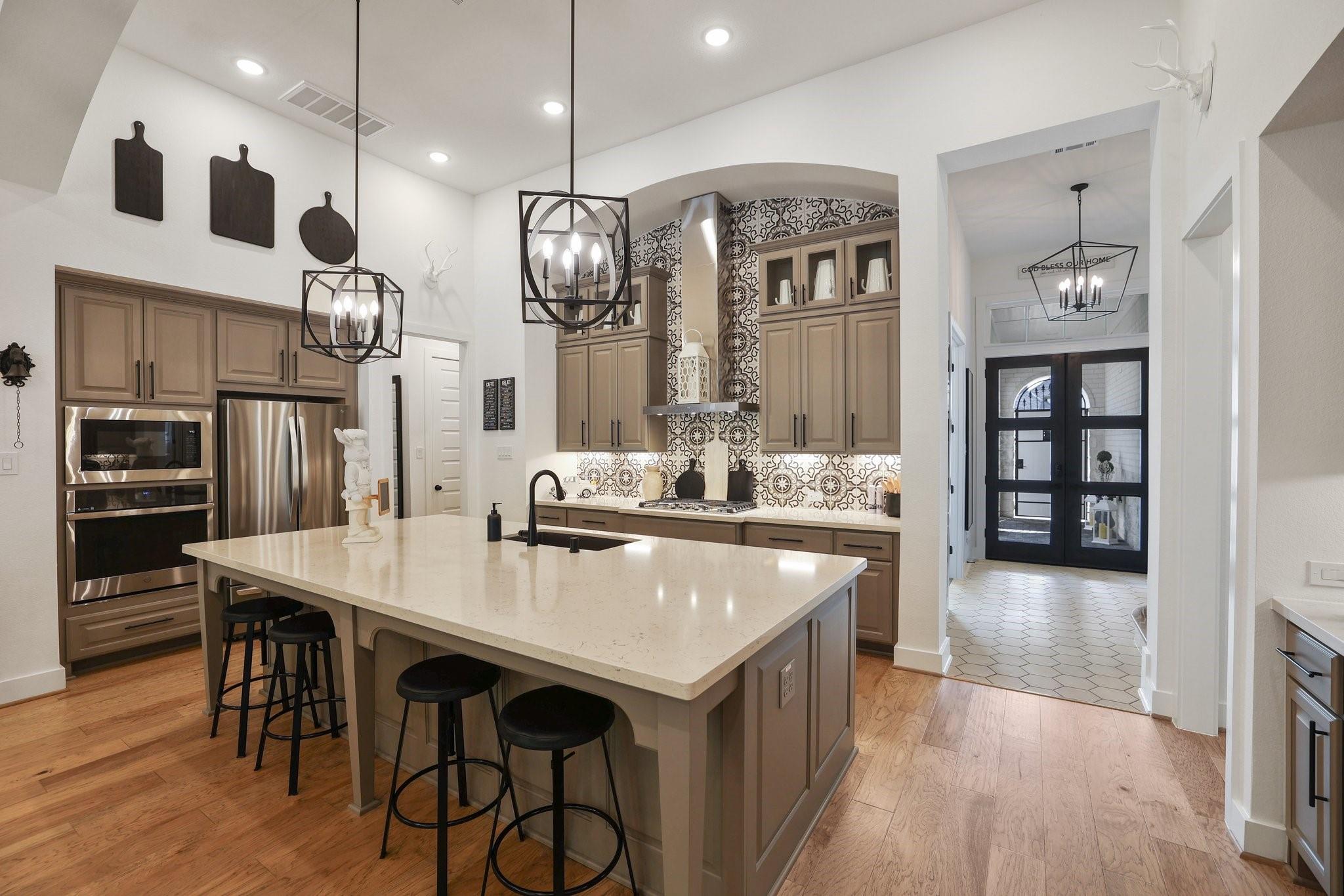 2514 Heritage Park Drive