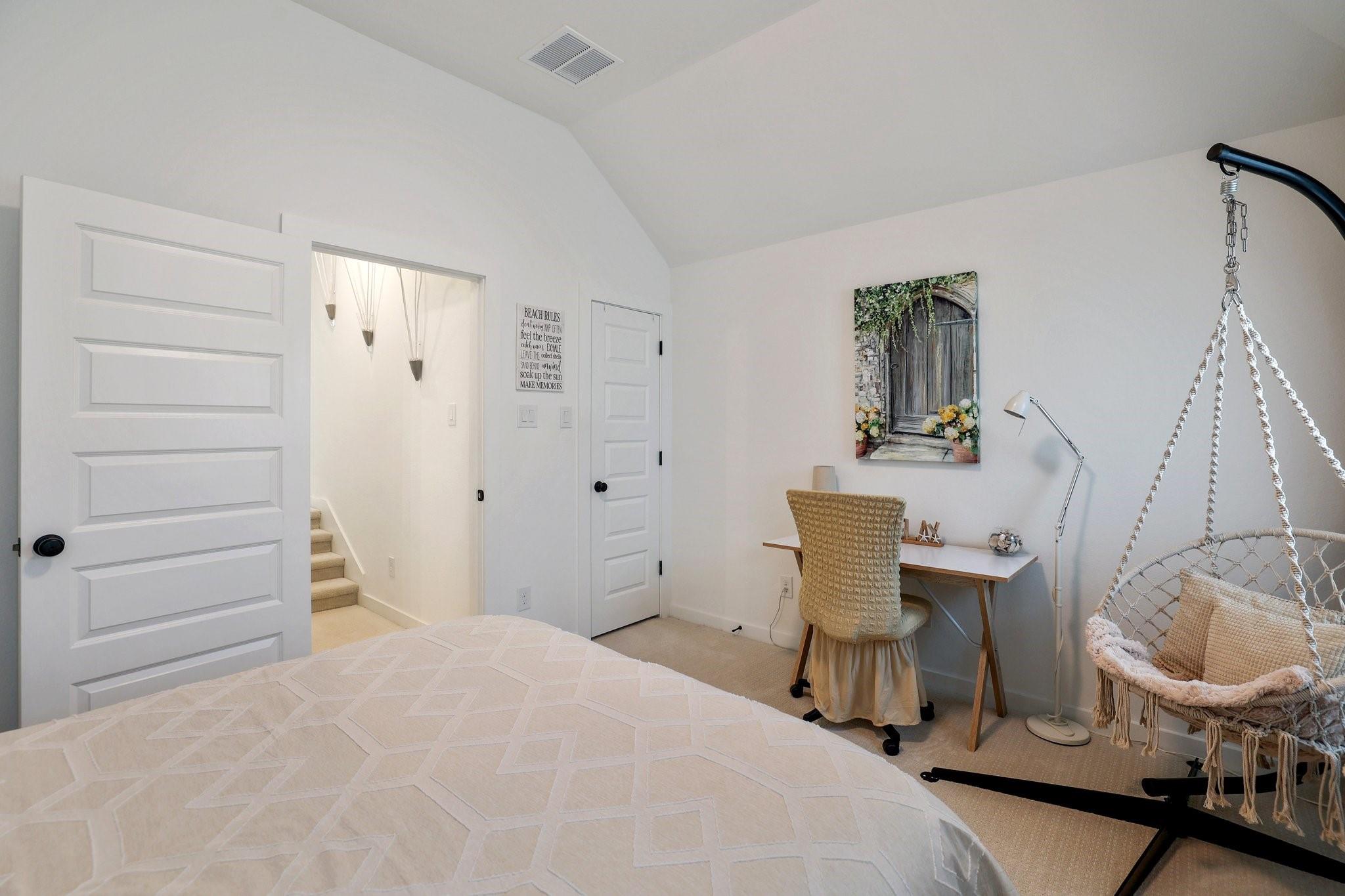 2514 Heritage Park Drive