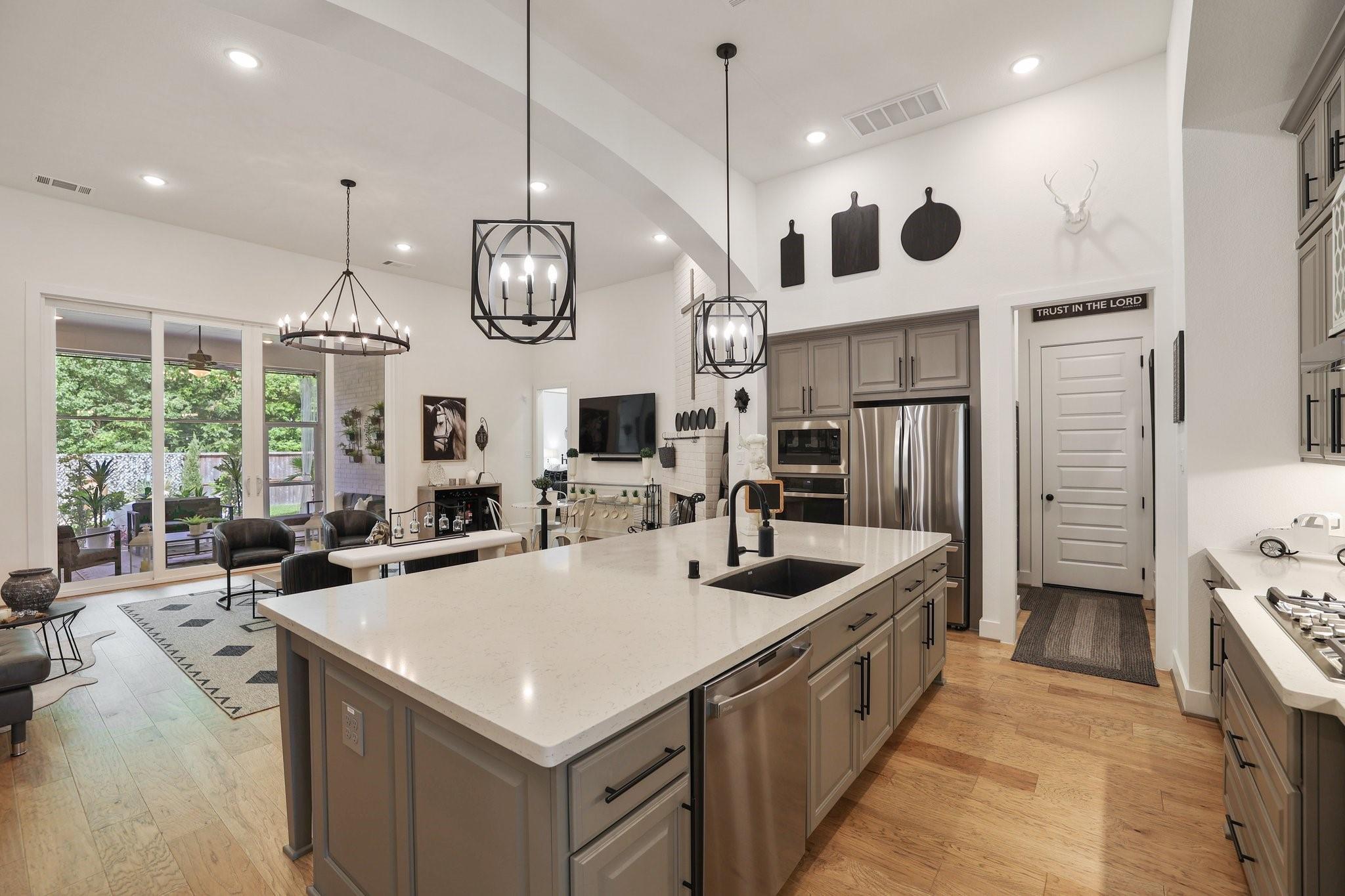 2514 Heritage Park Drive