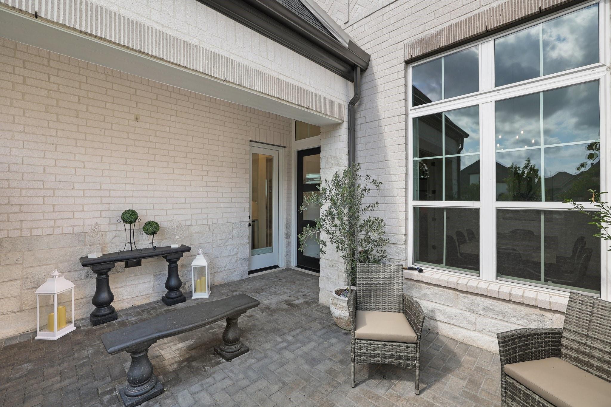 2514 Heritage Park Drive