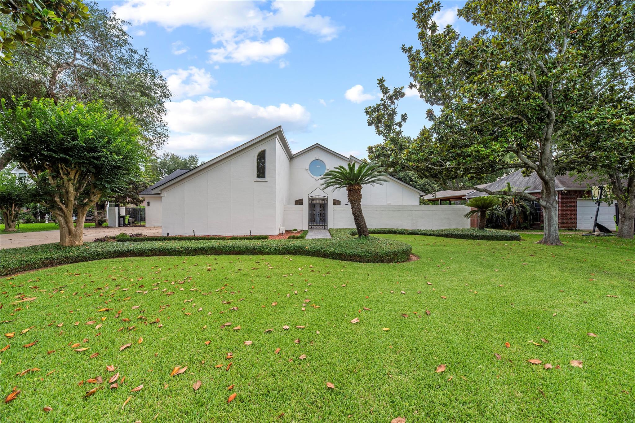 4815 Diamond Springs Drive