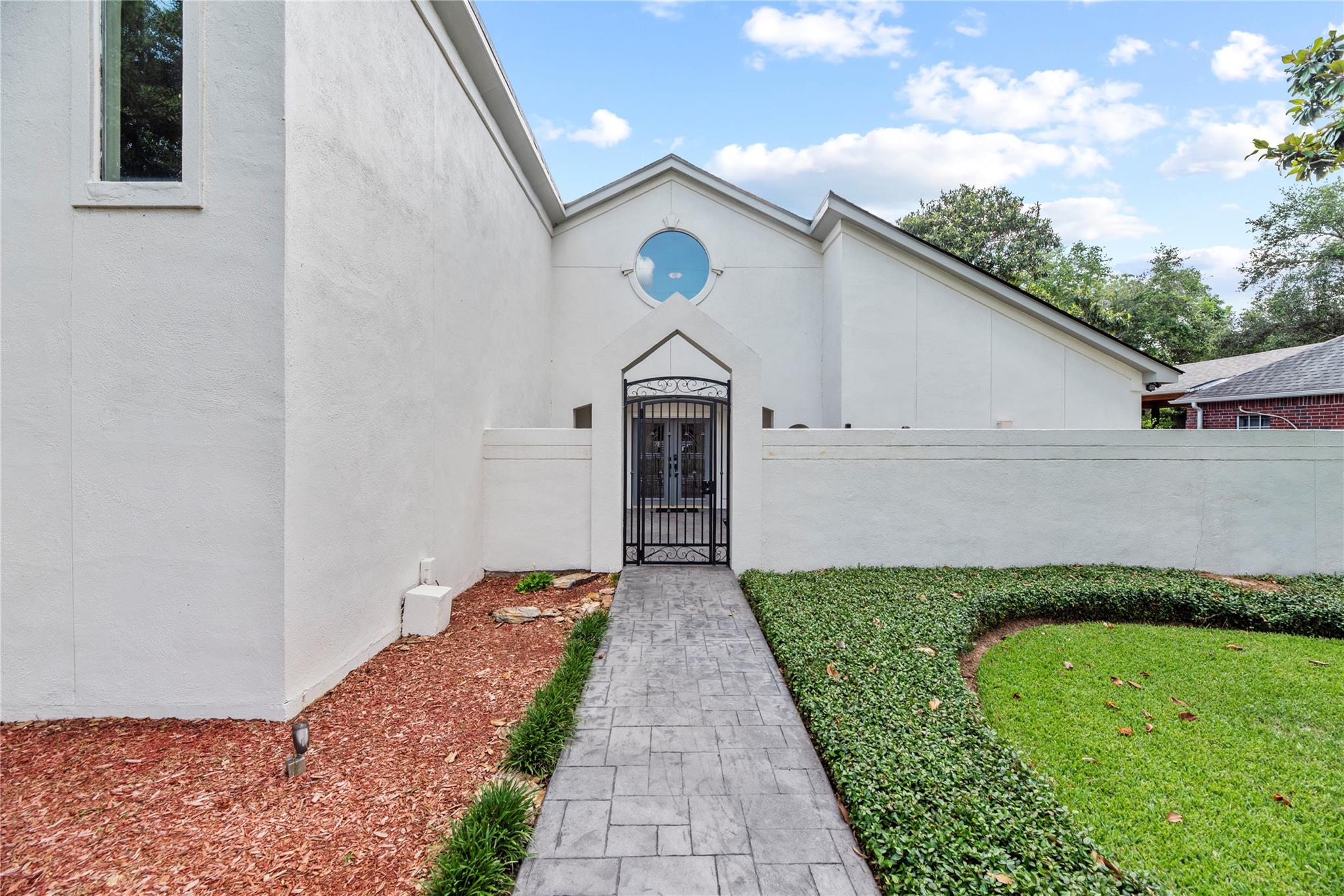 4815 Diamond Springs Drive