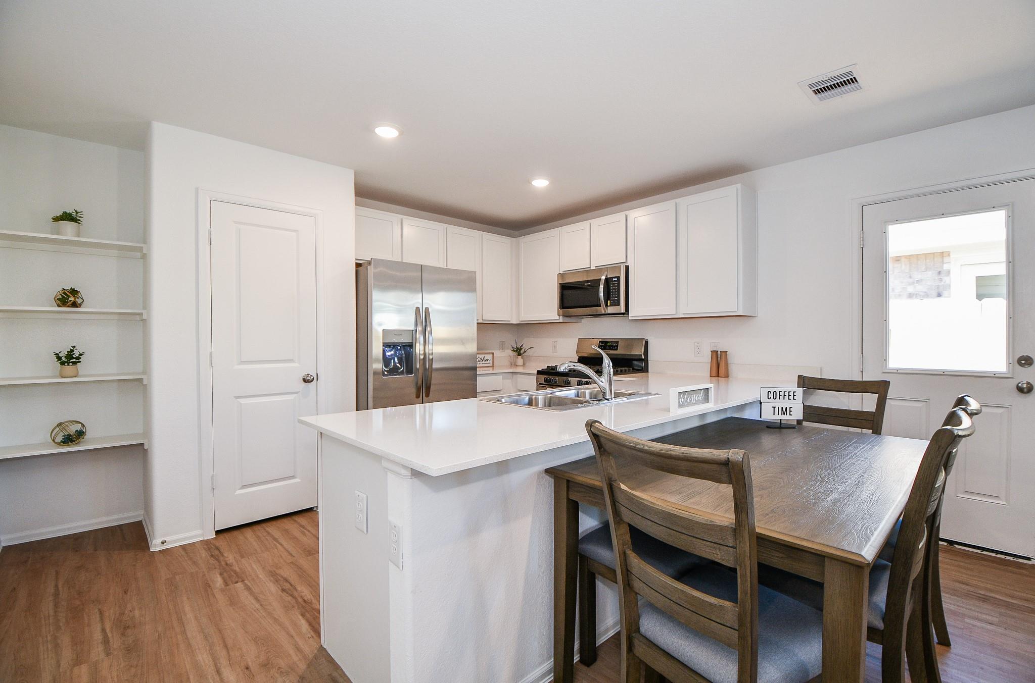 9315 Sierra Point Way