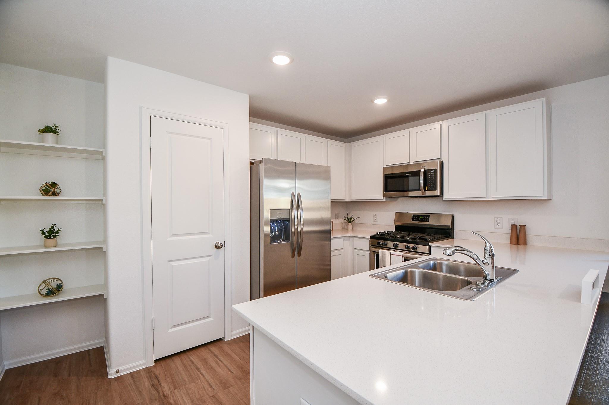 9315 Sierra Point Way