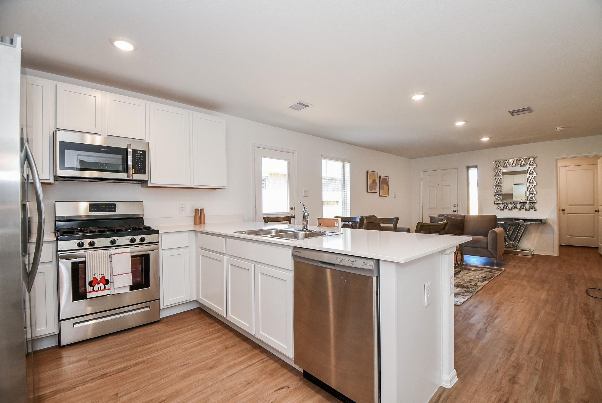 9315 Sierra Point Way