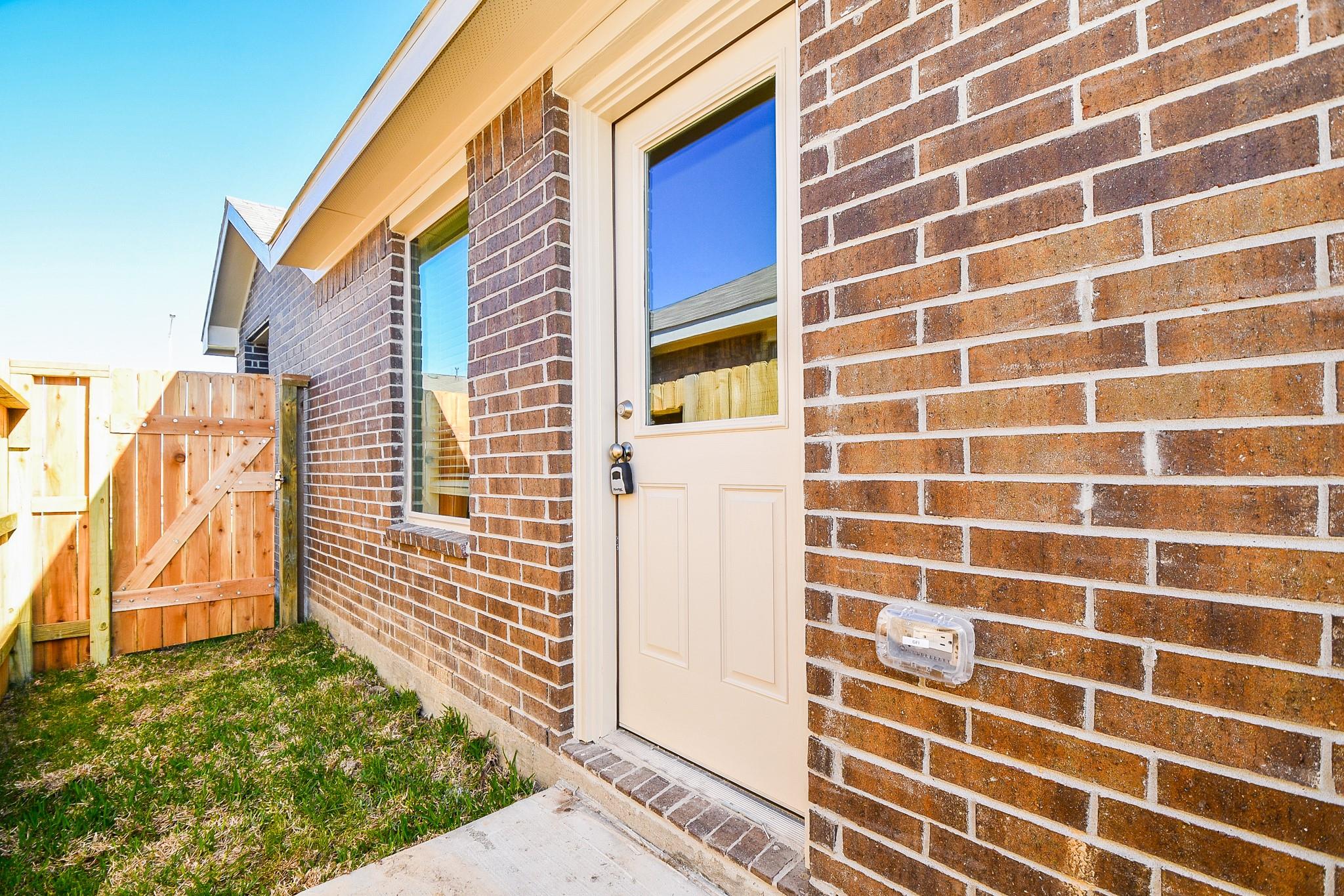 9315 Sierra Point Way