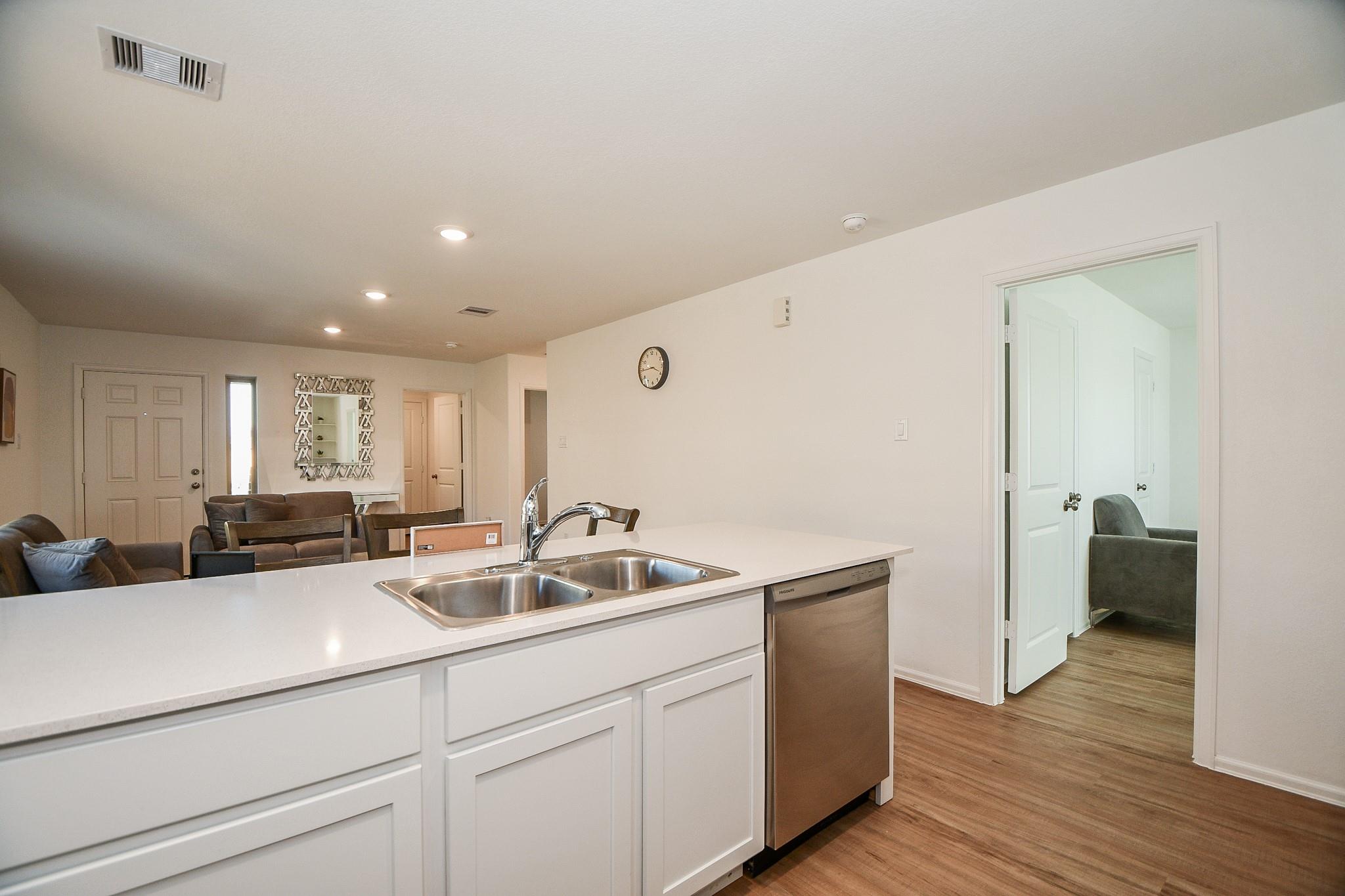 9315 Sierra Point Way