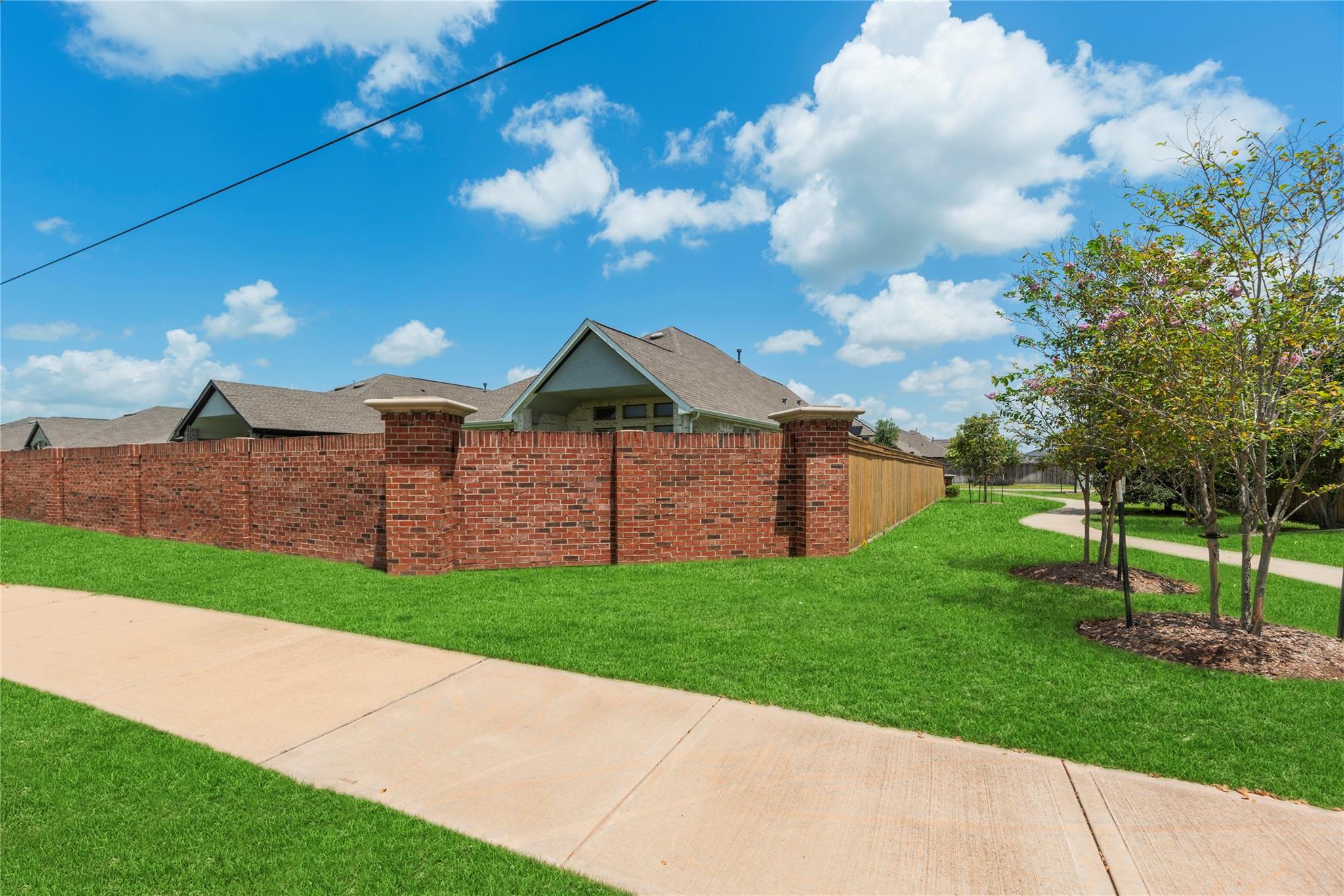 10534 Emory Park
