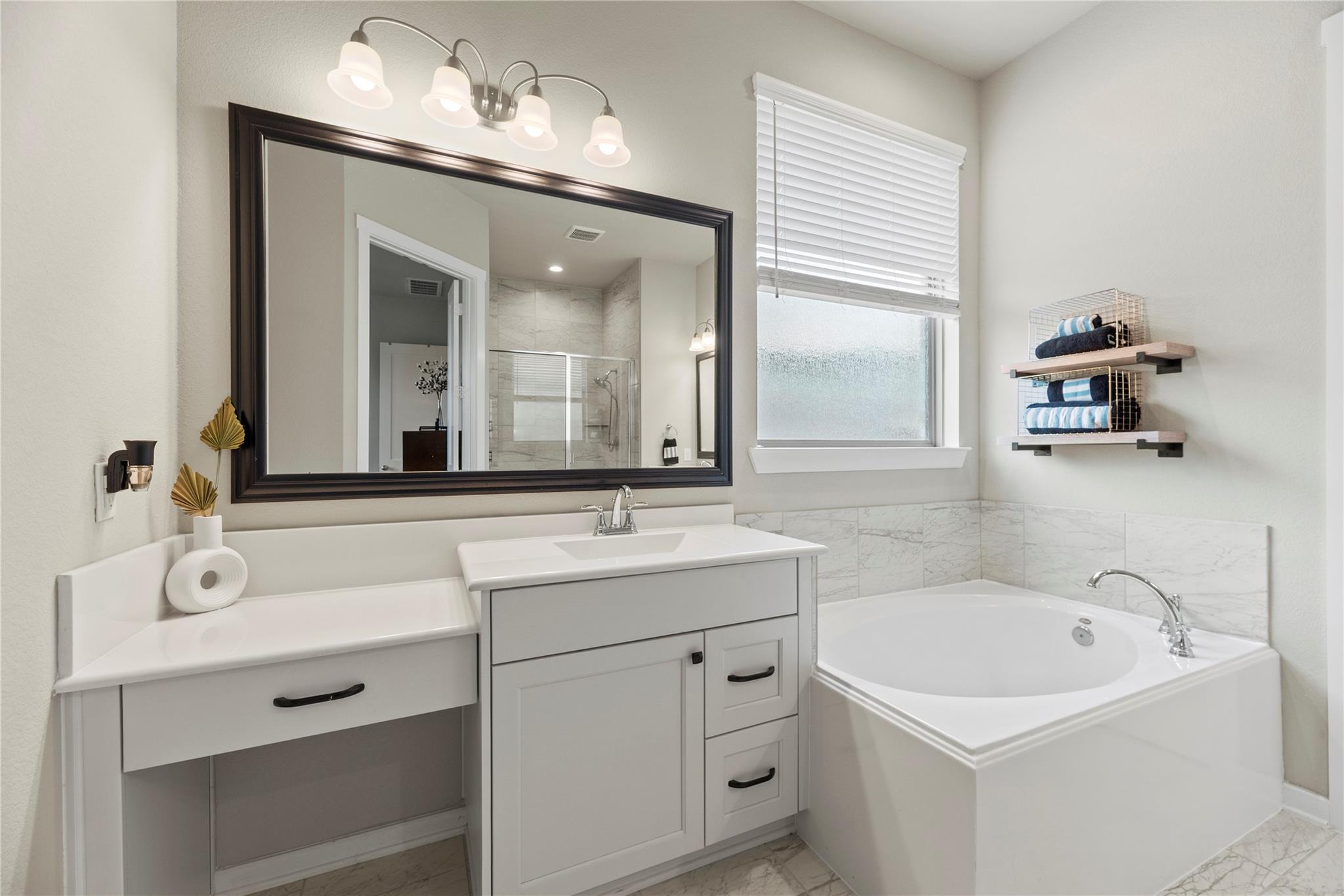 10534 Emory Park