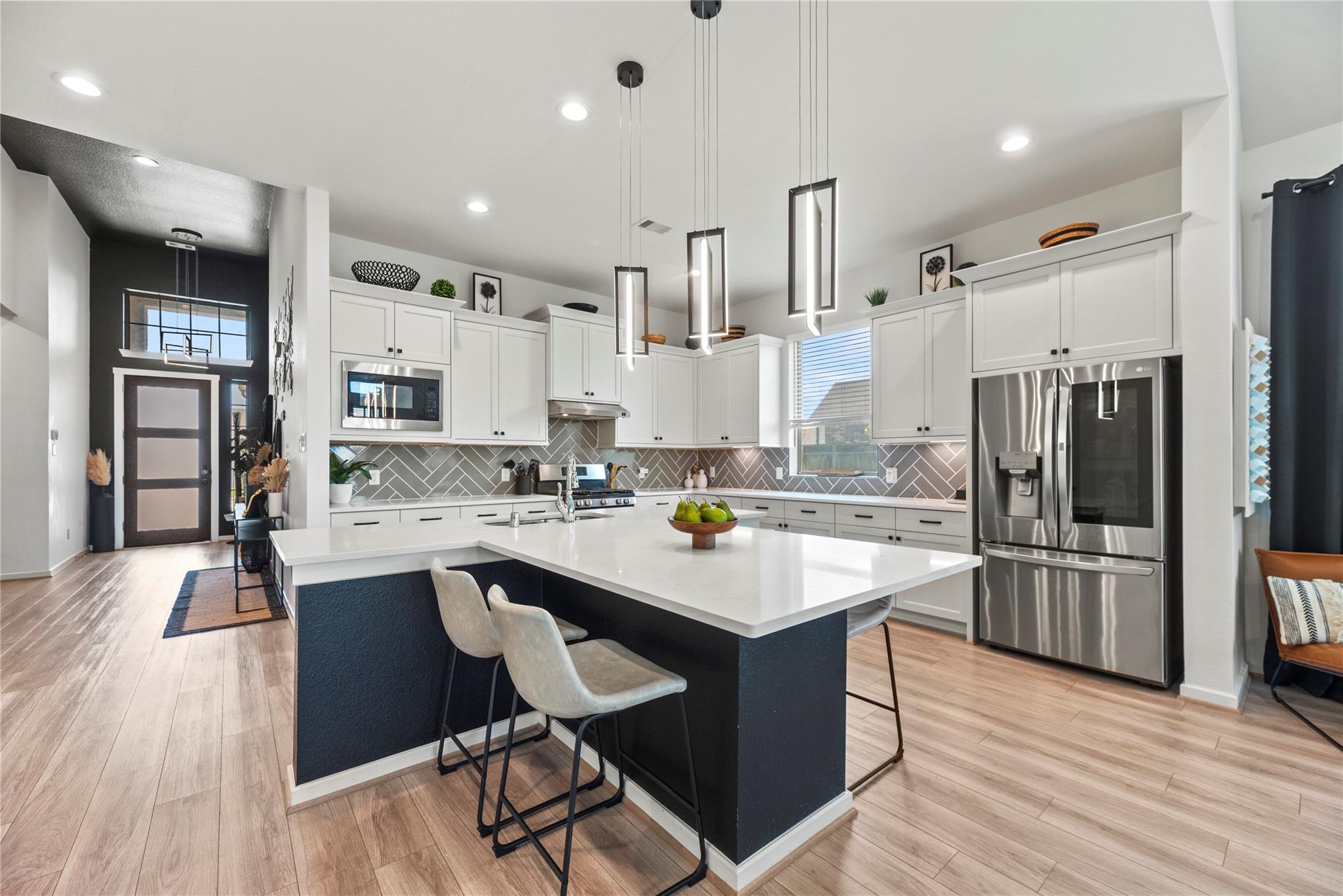 10534 Emory Park