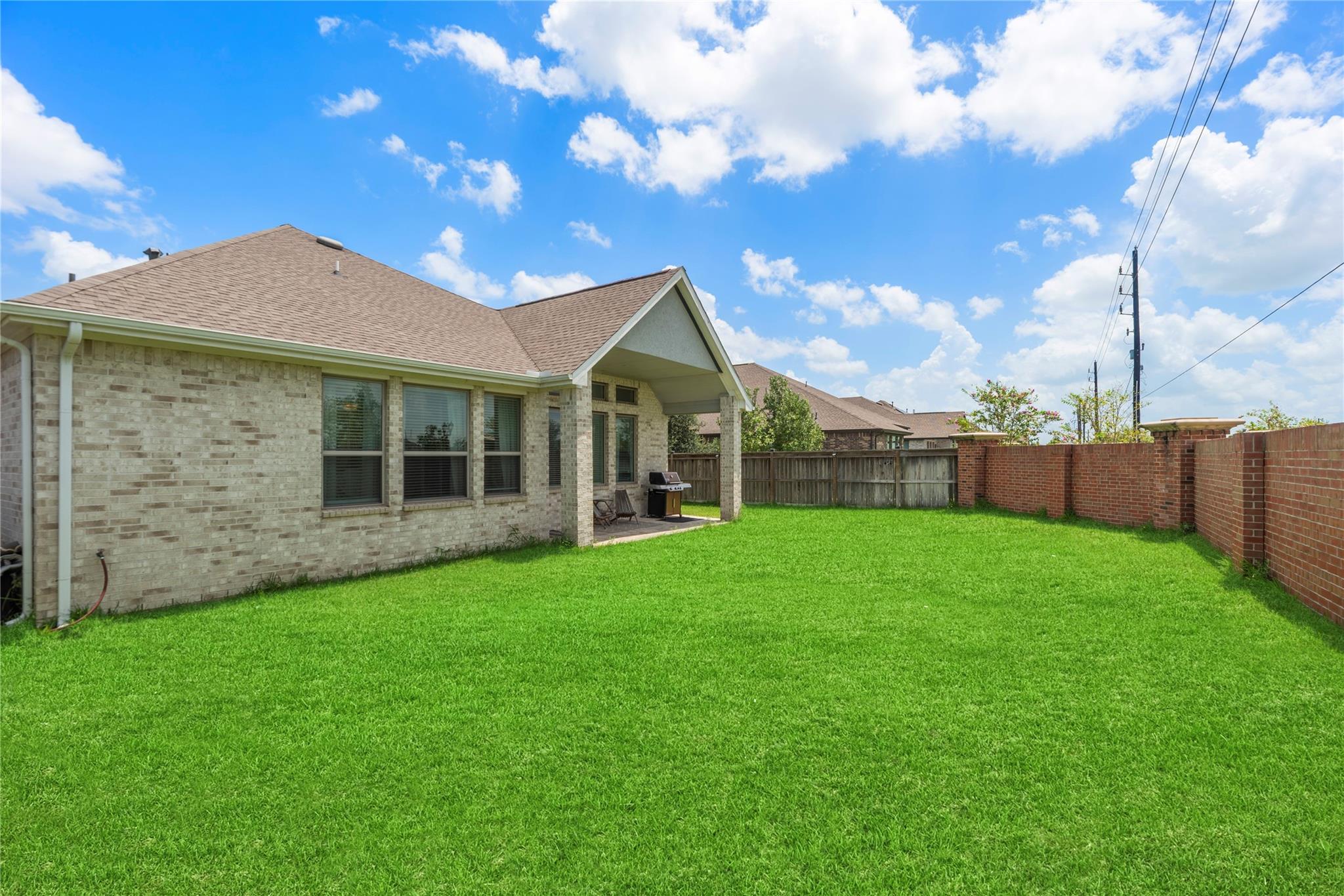 10534 Emory Park
