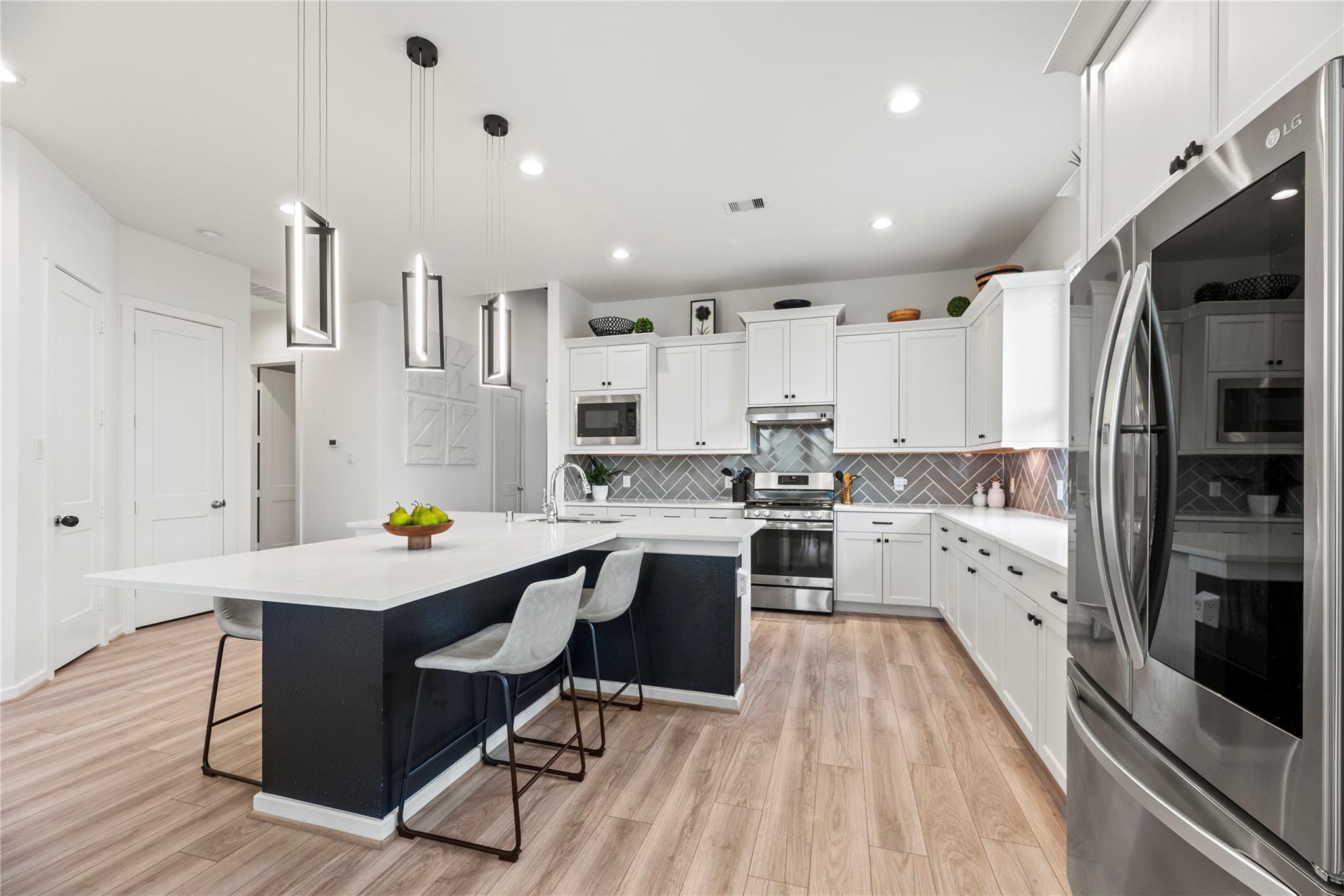 10534 Emory Park