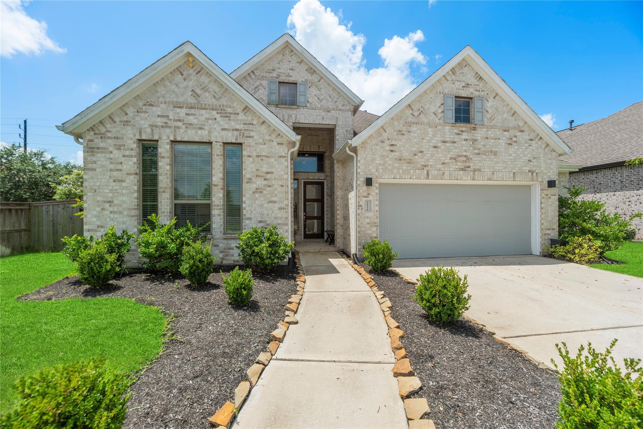 10534 Emory Park