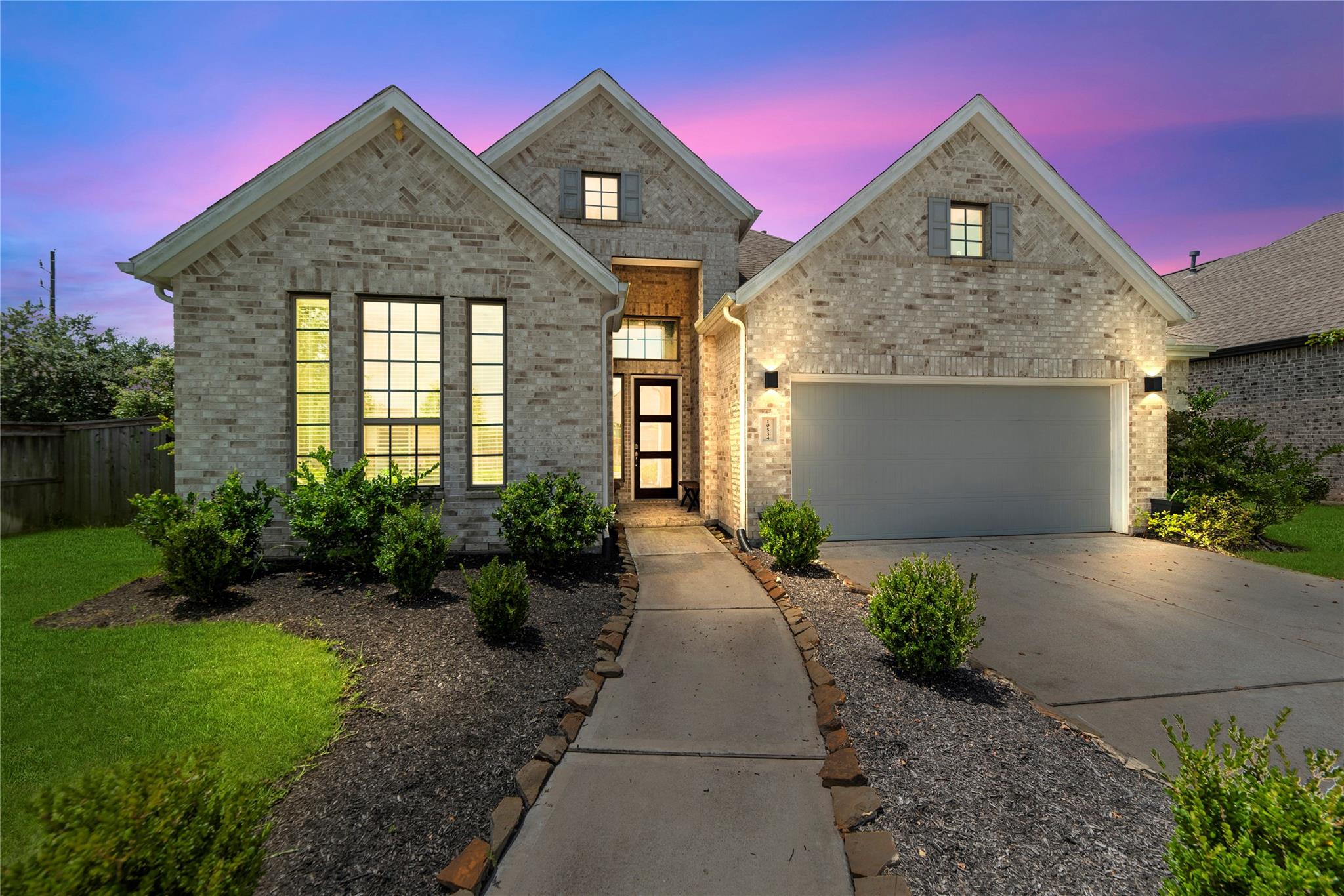10534 Emory Park