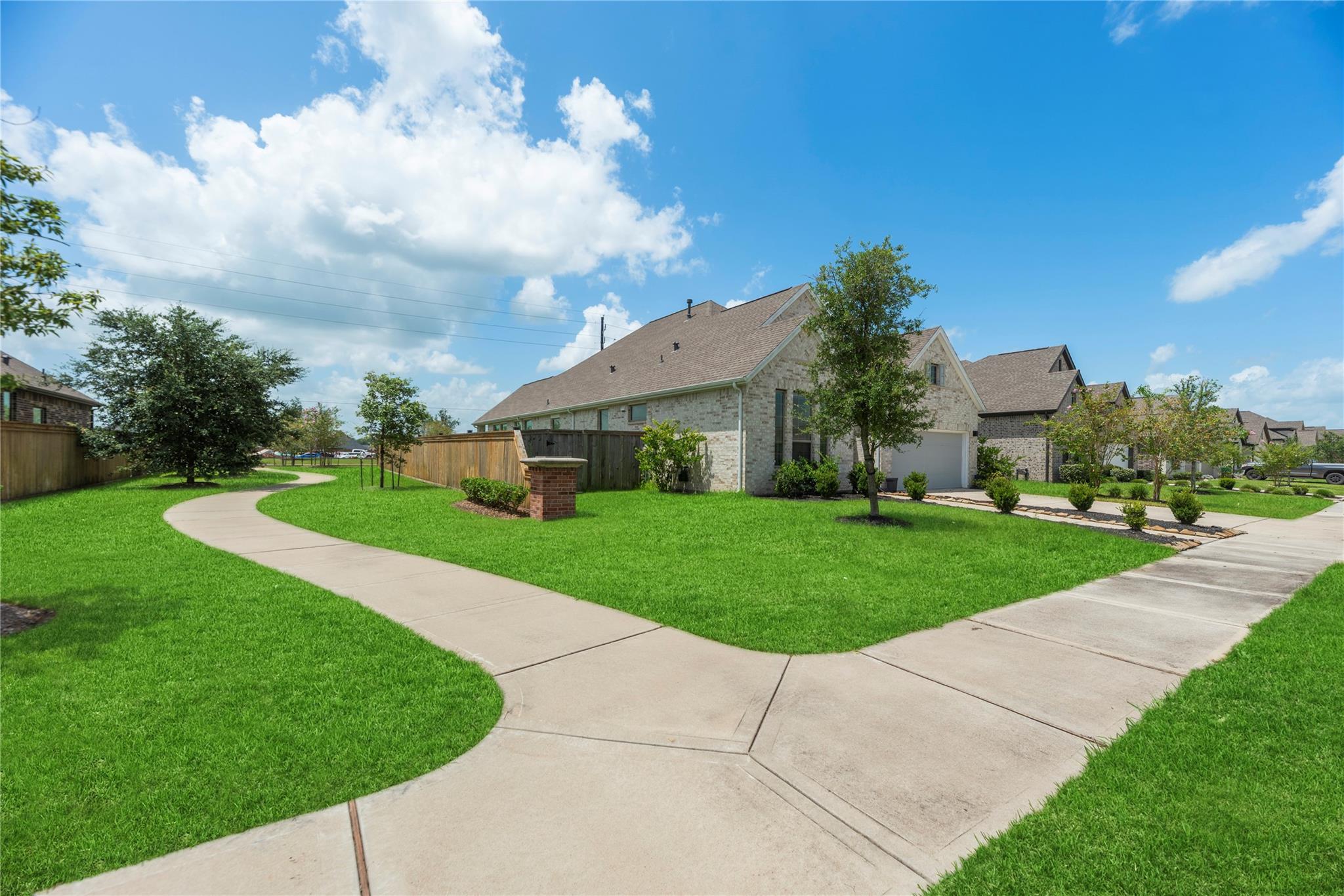 10534 Emory Park