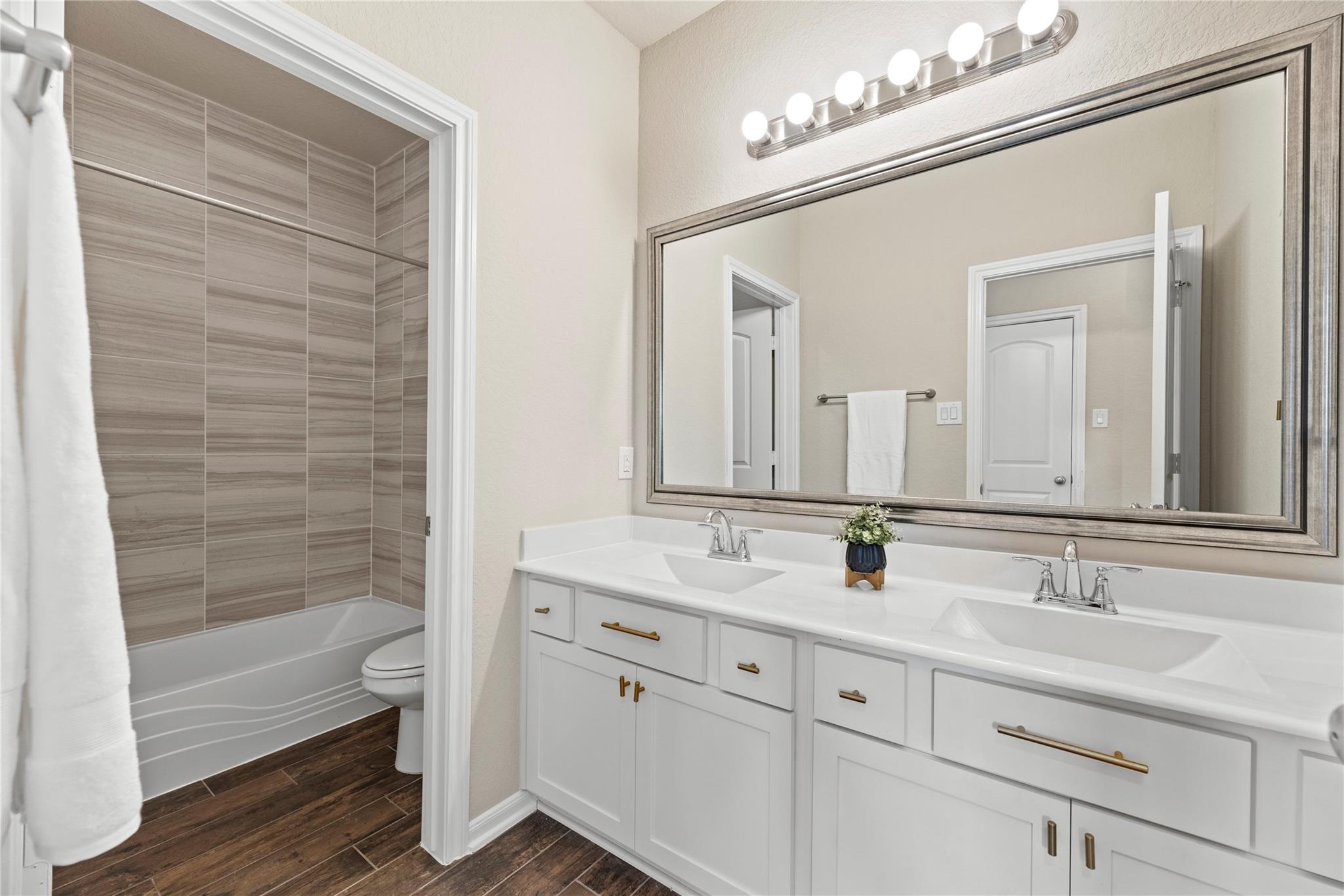 10907 Perennial Mist Drive