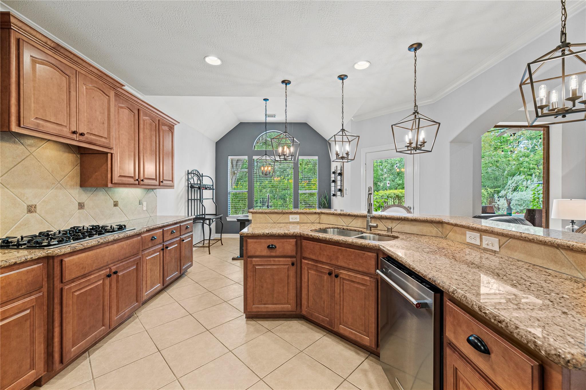 8523 Rue De Maison