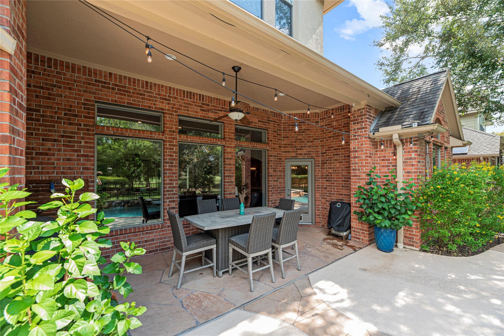 8523 Rue De Maison