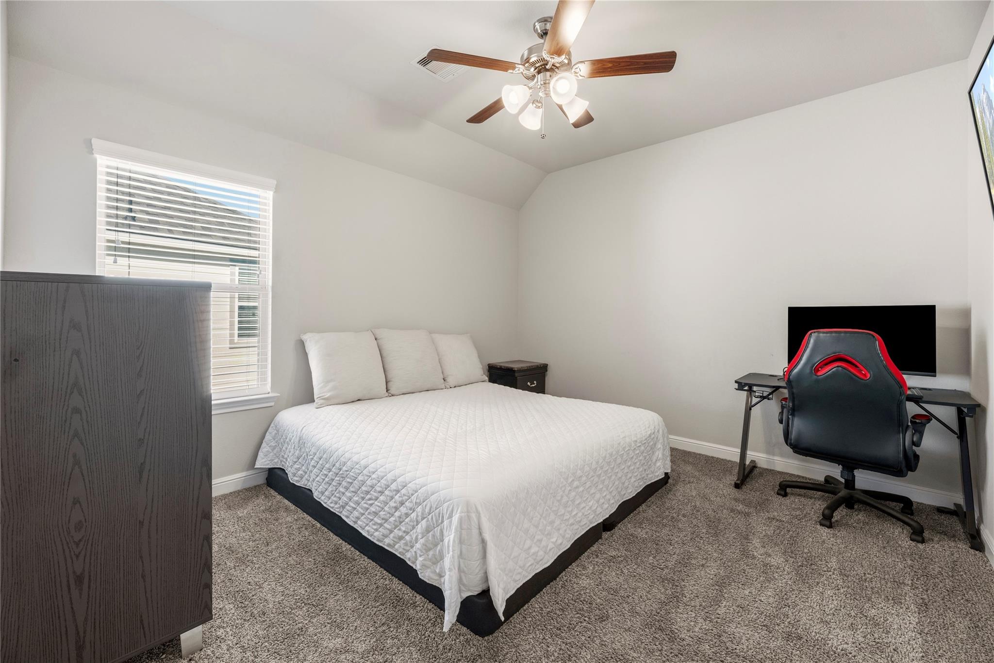 3319 Learning Tree Lane
