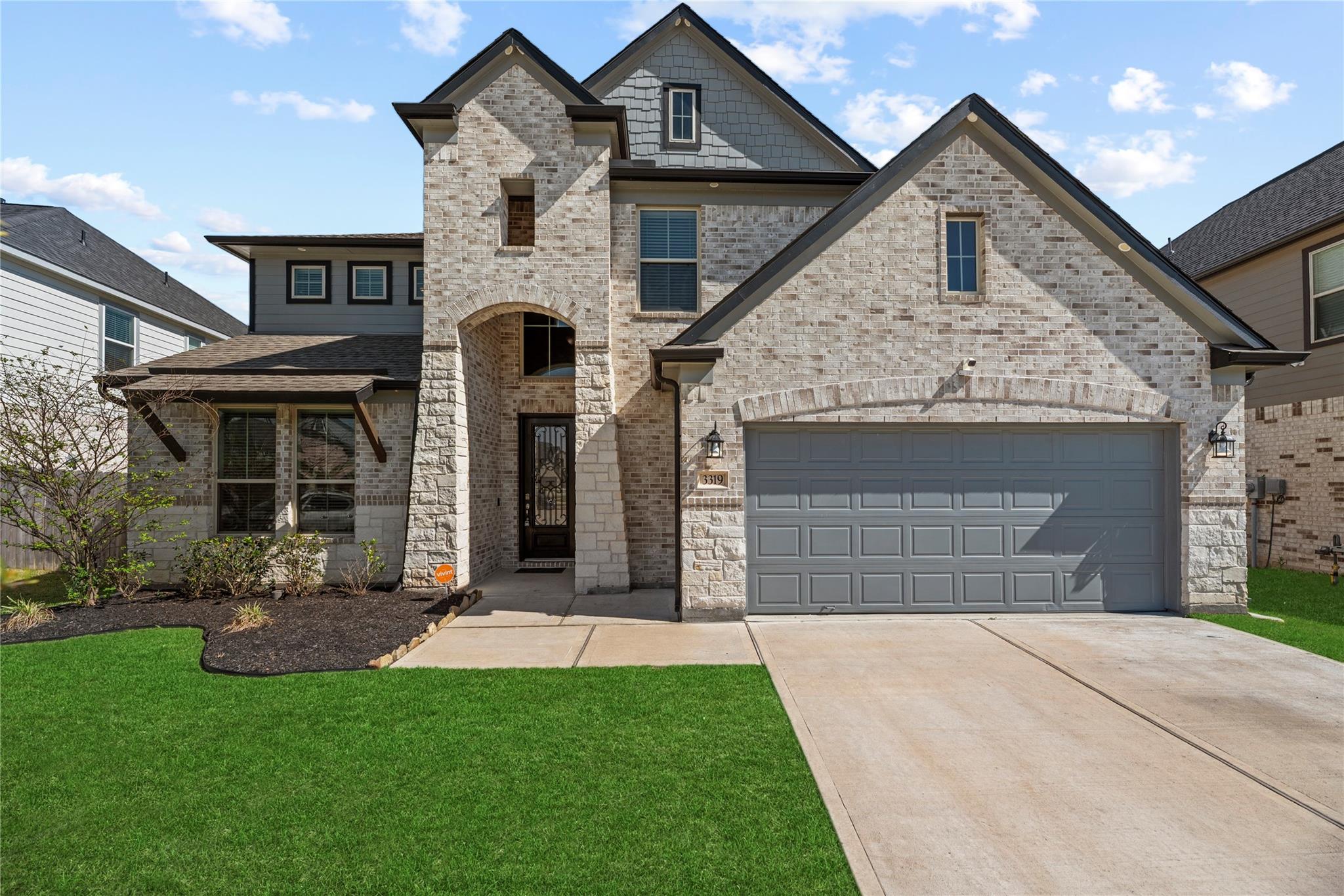 3319 Learning Tree Lane