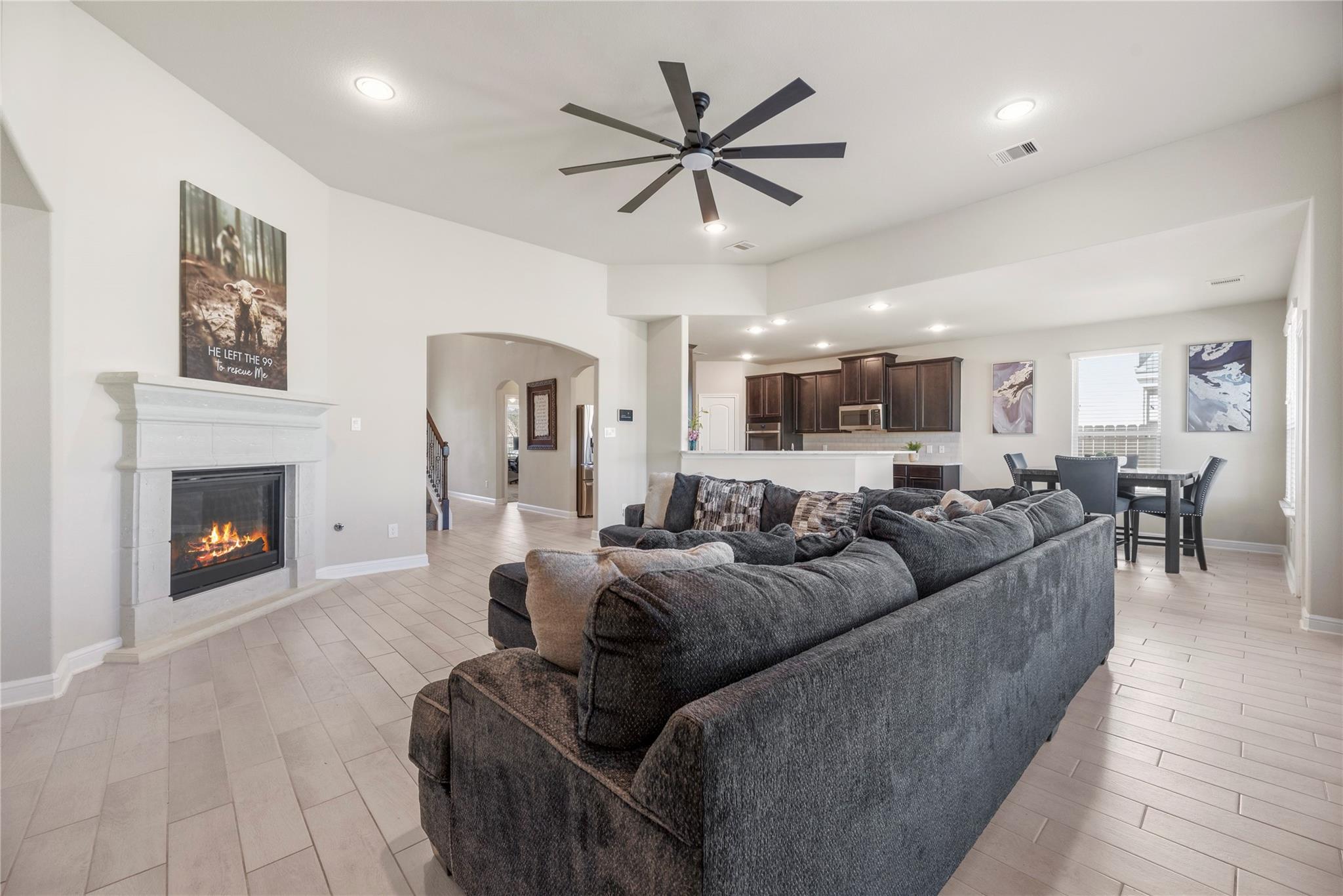 3319 Learning Tree Lane